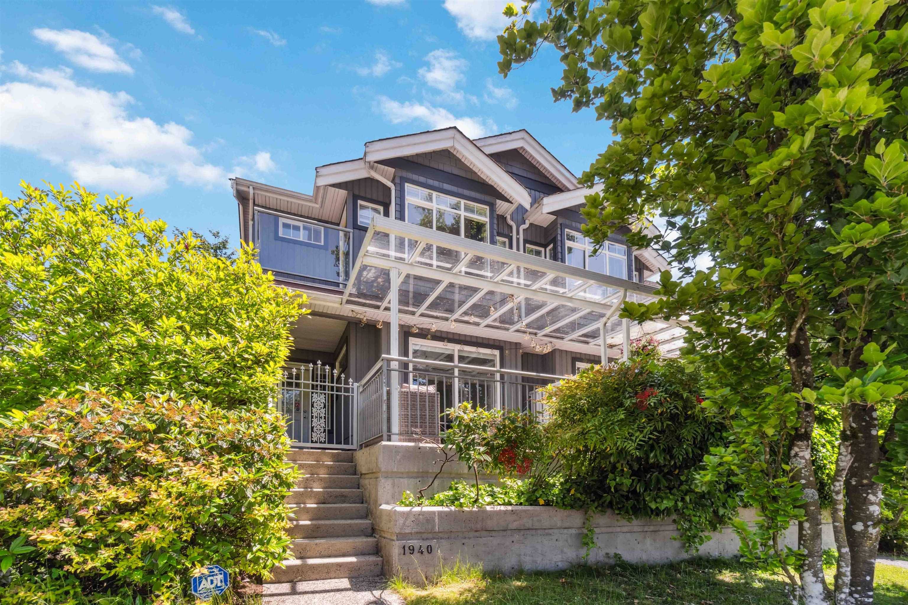 North Vancouver, BC V7M 2P5,1940 Chesterfield AVE #1