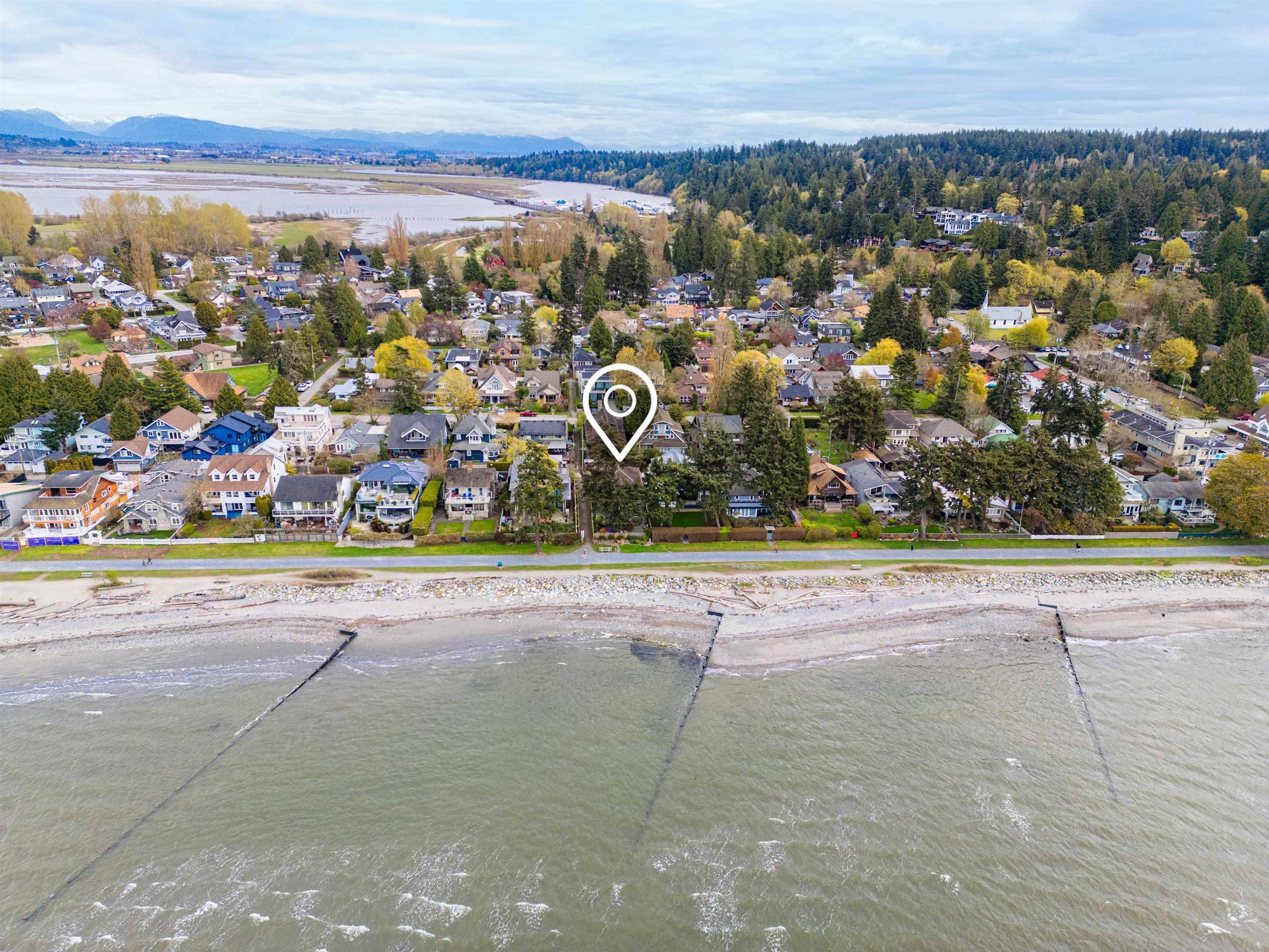 Surrey, BC V4A 3E4,2810 O'hara LN
