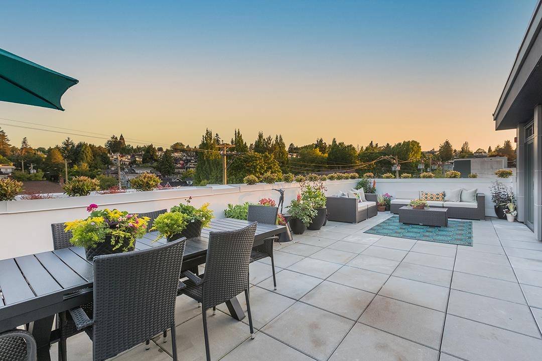 Vancouver, BC V6R 2G3,3668 W 10th AVE #403