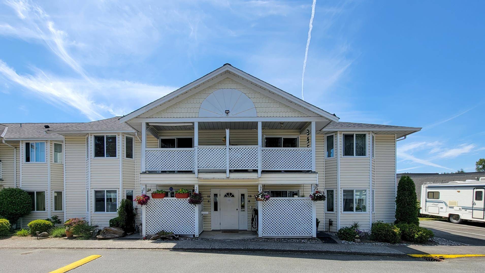 Maple Ridge, BC V2X 9S7,20799 119 AVE #12