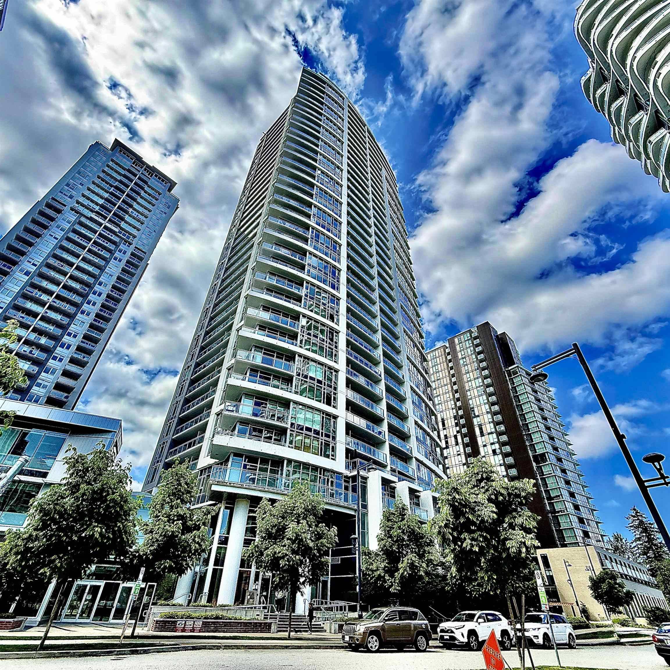 Surrey, BC V3T 0M4,13308 Central AVE #3301