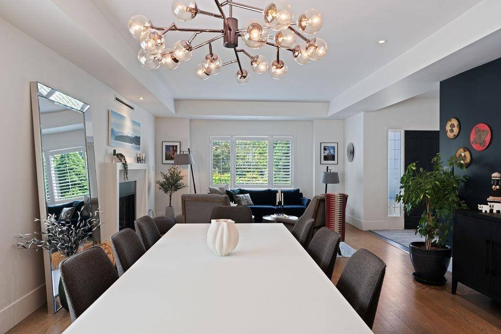 North Vancouver, BC V7R 1N2,934 Forest Hills DR