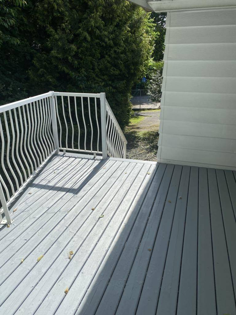 Surrey, BC V3W 6E1,8220 King George BLVD #81