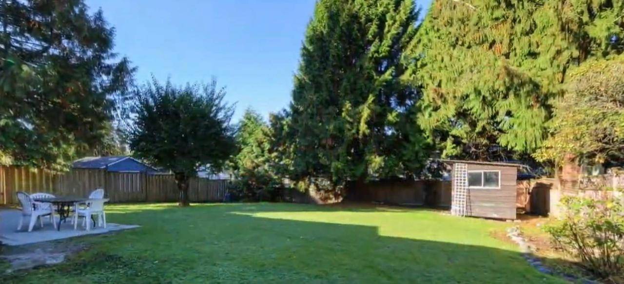 Maple Ridge, BC V2X 6V8,12079 Glenhurst ST