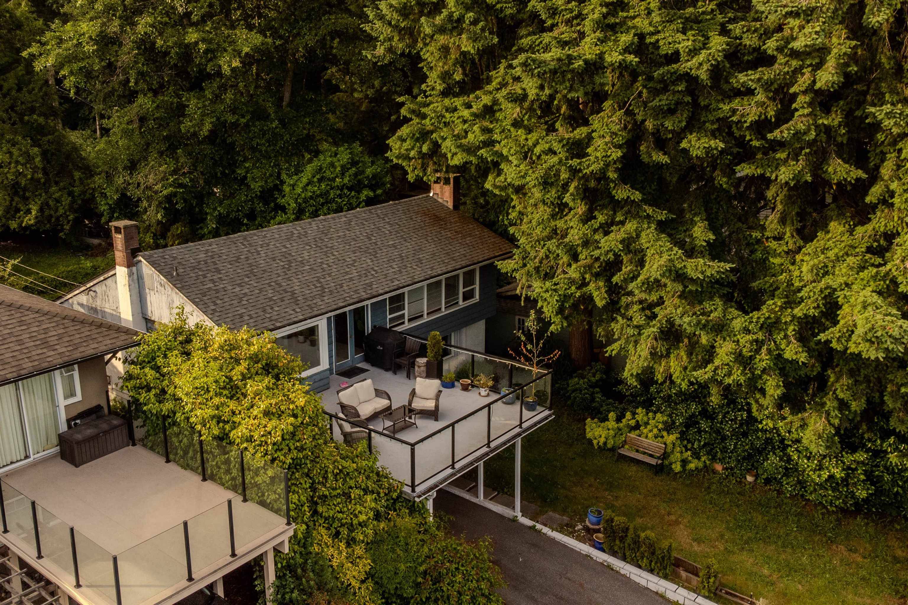 North Vancouver, BC V7L 1Y3,1082 Calverhall ST