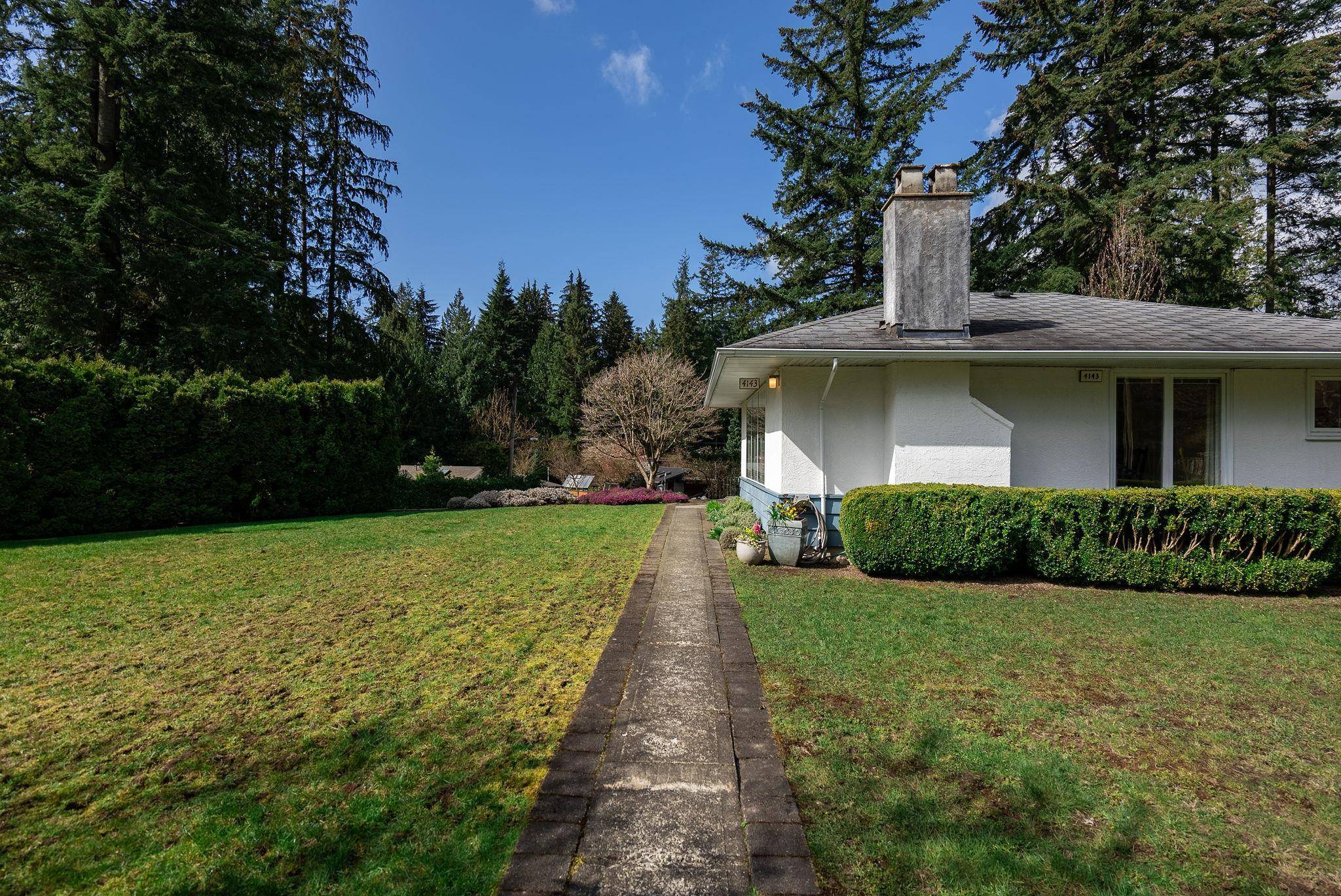 North Vancouver, BC V7R 3Z7,4143 Virginia CRES