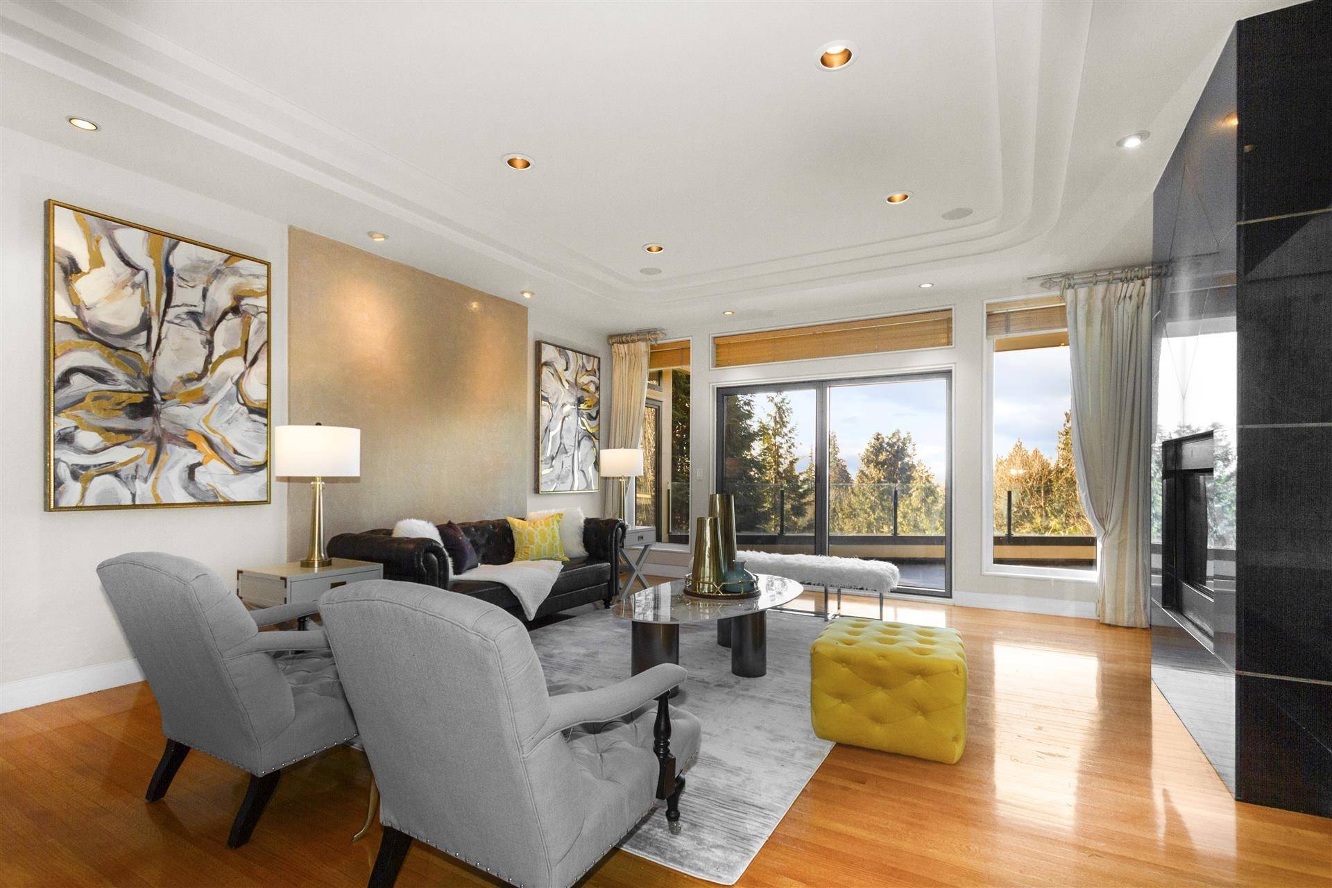 West Vancouver, BC V7V 3A2,2780 Rosebery AVE