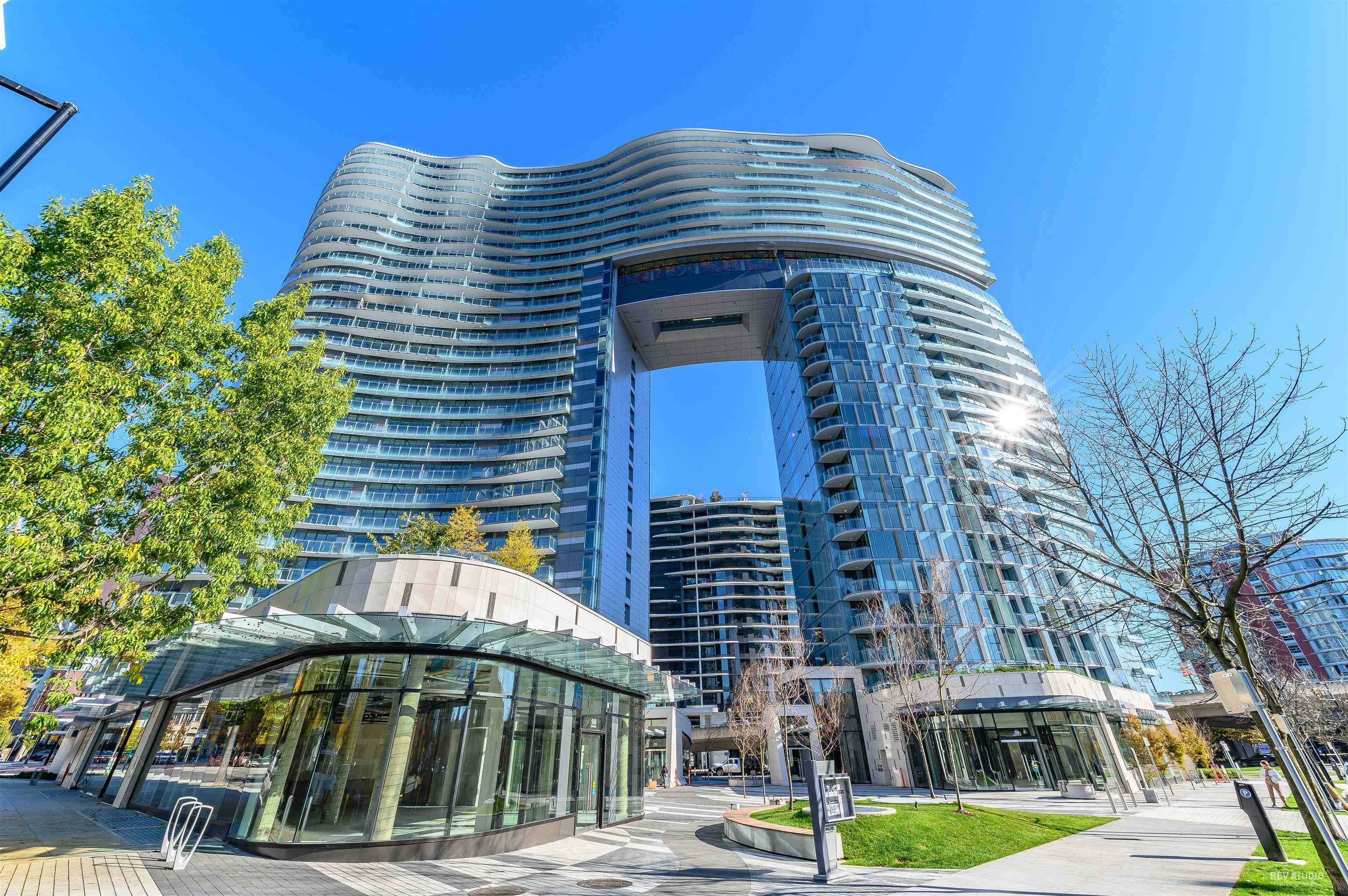 Vancouver, BC V6Z 0E7,89 Nelson ST #704