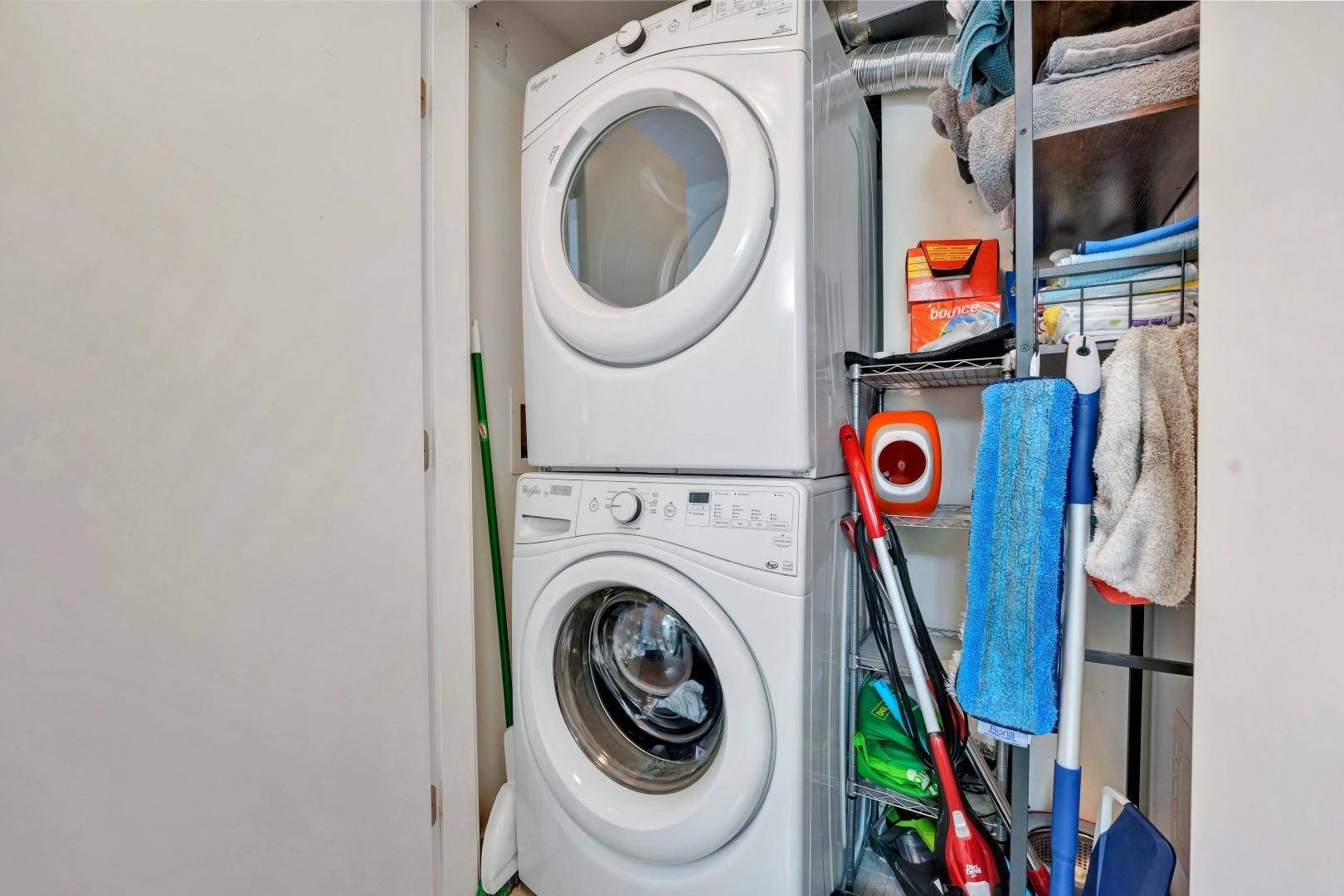 Vancouver, BC V6A 0E9,111 E 1st AVE #1510