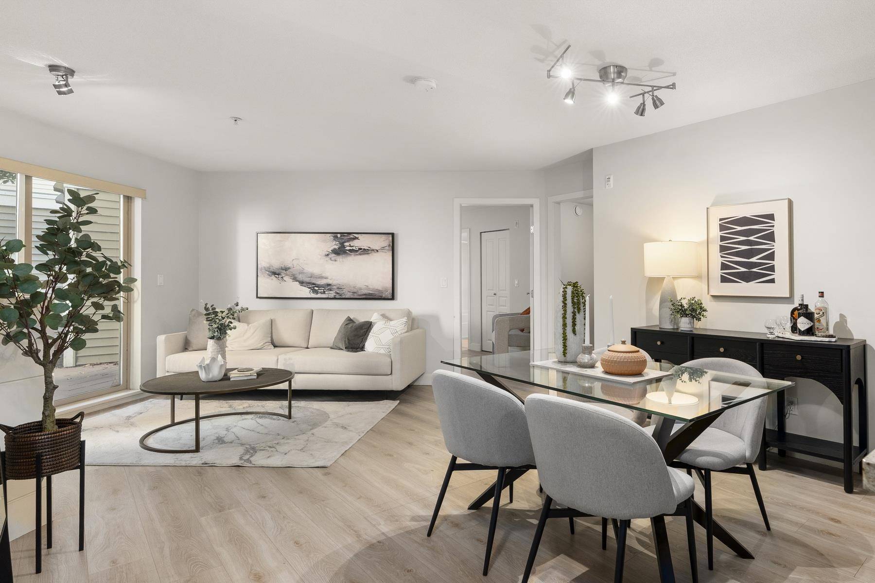 Burnaby, BC V5C 0C8,2088 Beta AVE #109