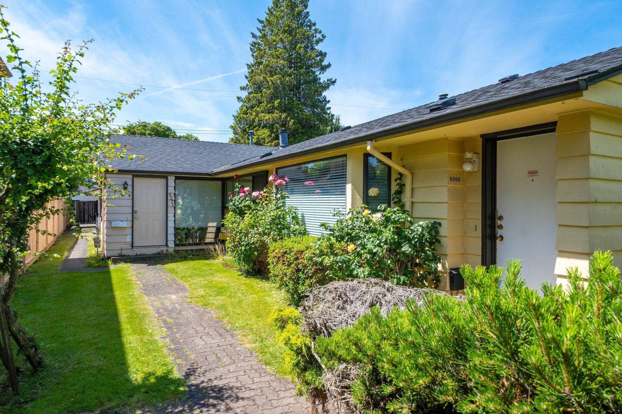 Vancouver, BC V6P 3V2,8271 Laurel ST