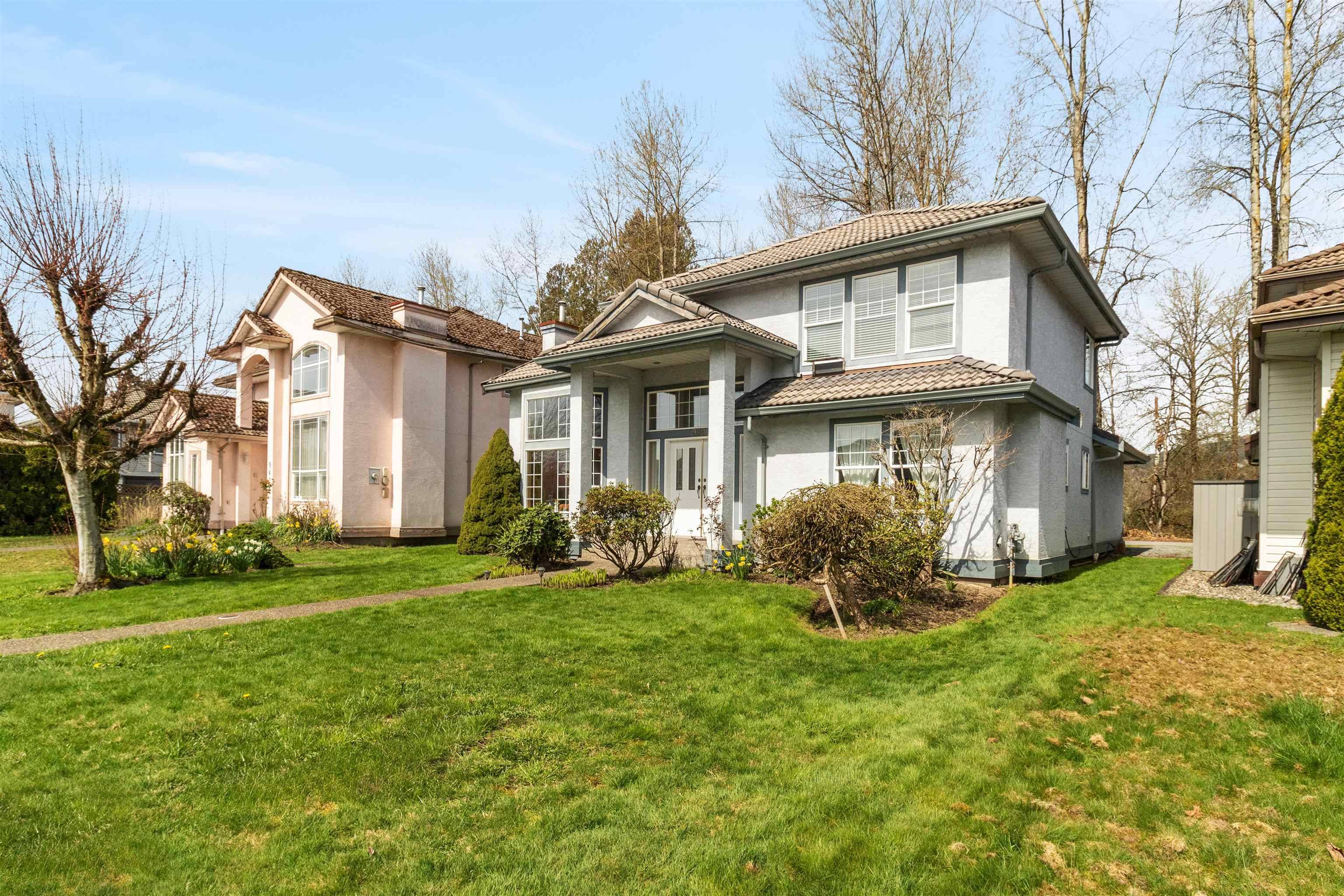 Port Coquitlam, BC V3B 7T6,939 Riverside DR