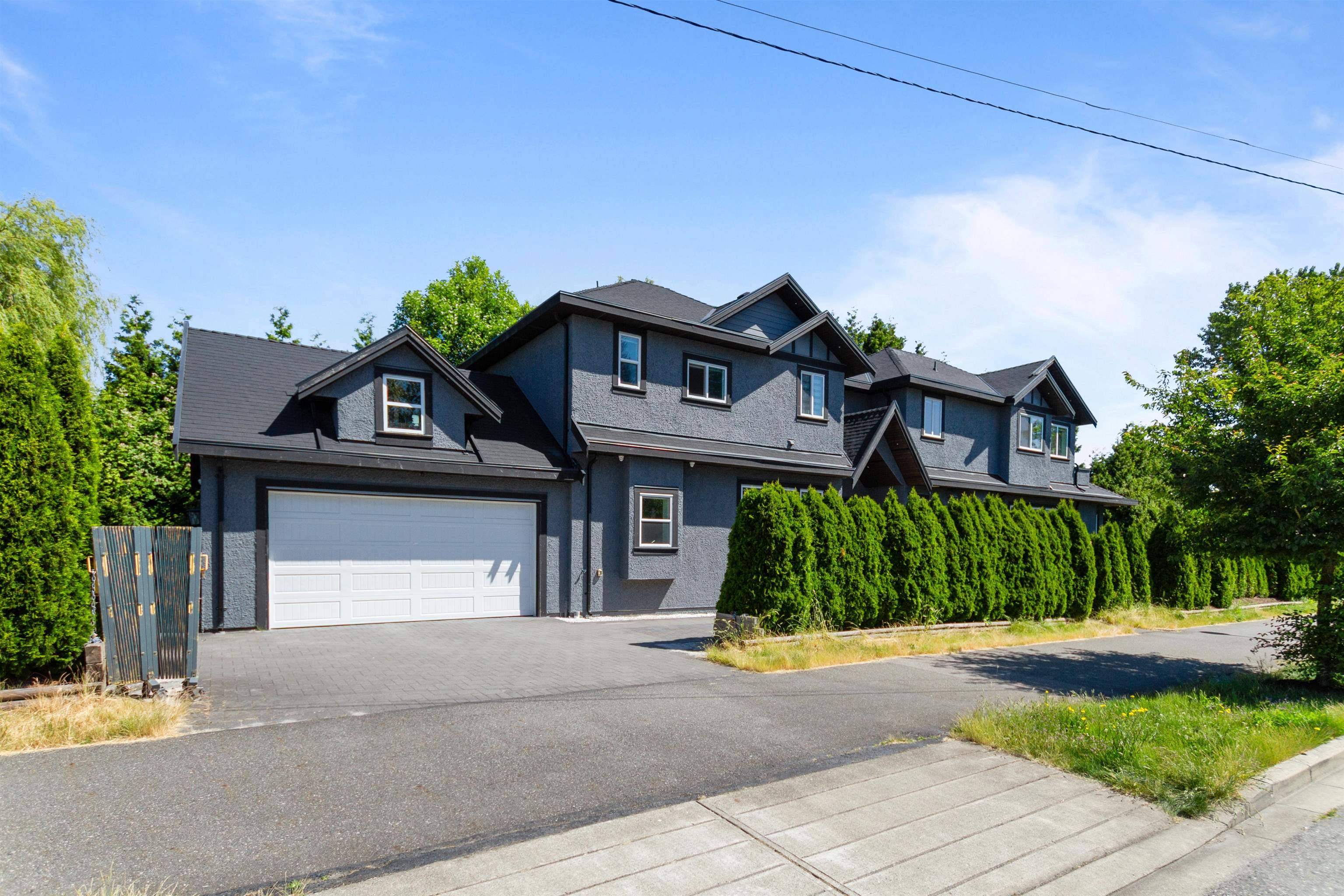 Surrey, BC V3R 6J1,15453 108 AVE