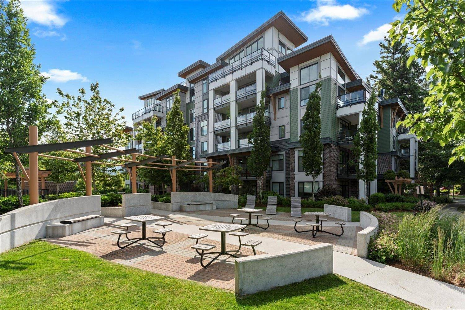 Chilliwack, BC V2R 6E1,45510 Market WAY #205