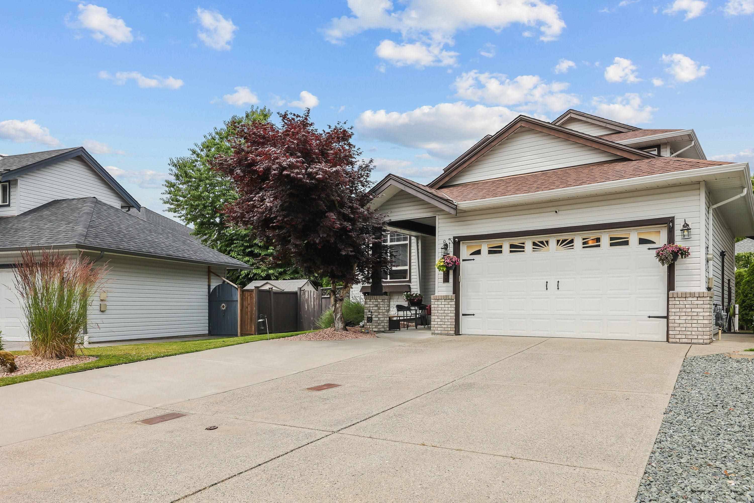 Surrey, BC V3S 8V3,18863 64a AVE