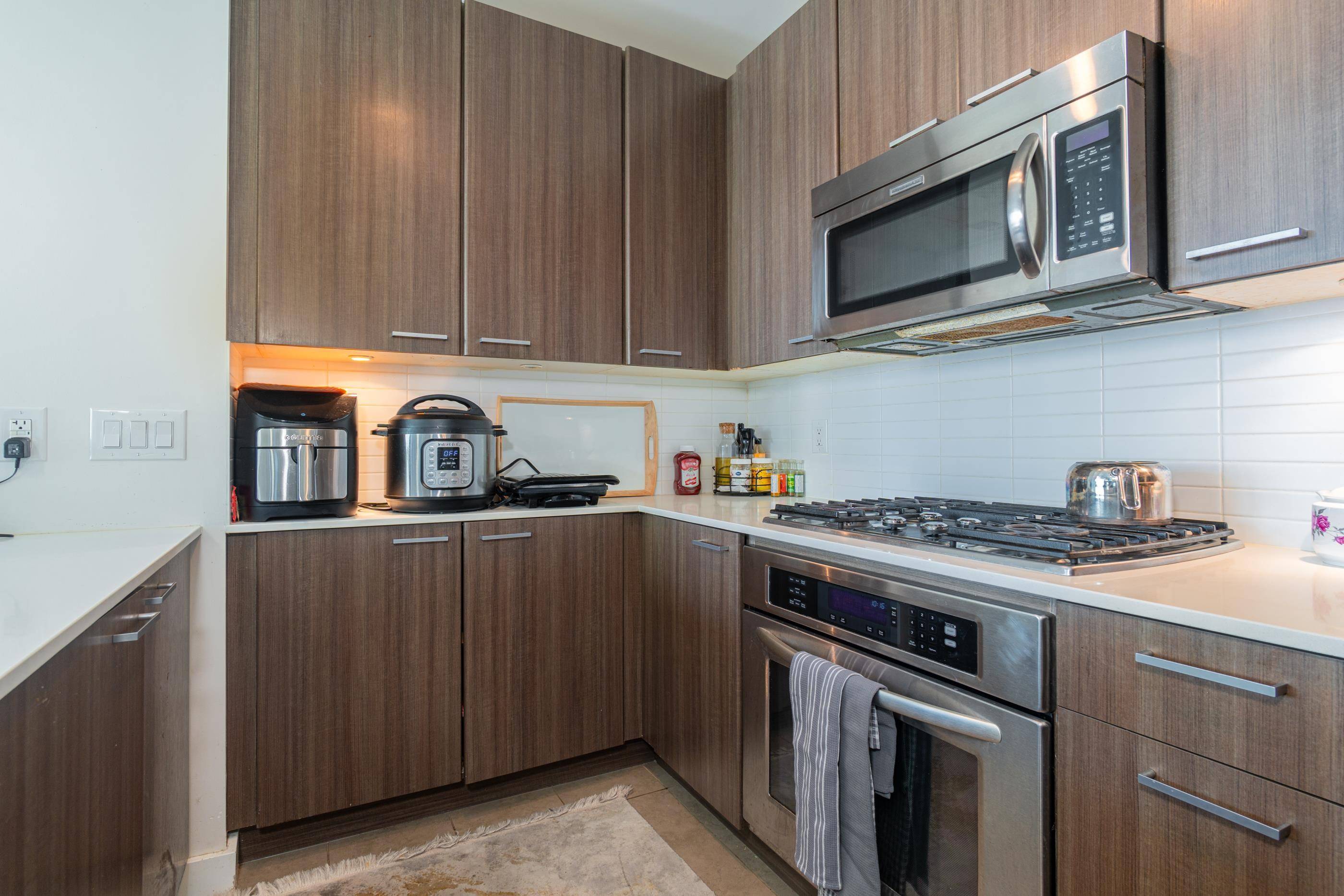 Coquitlam, BC V3B 0H9,2955 Atlantic AVE #2905