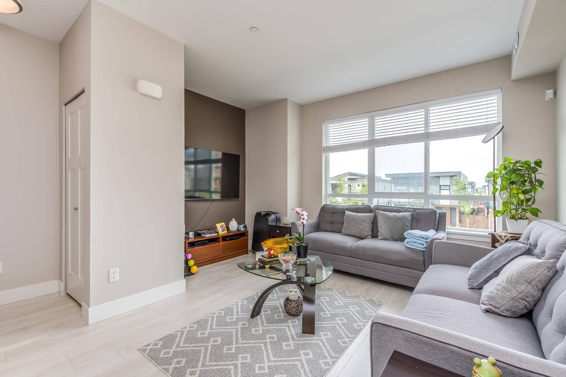 Tsawwassen, BC V4M 0A8,1894 Osprey DR #155