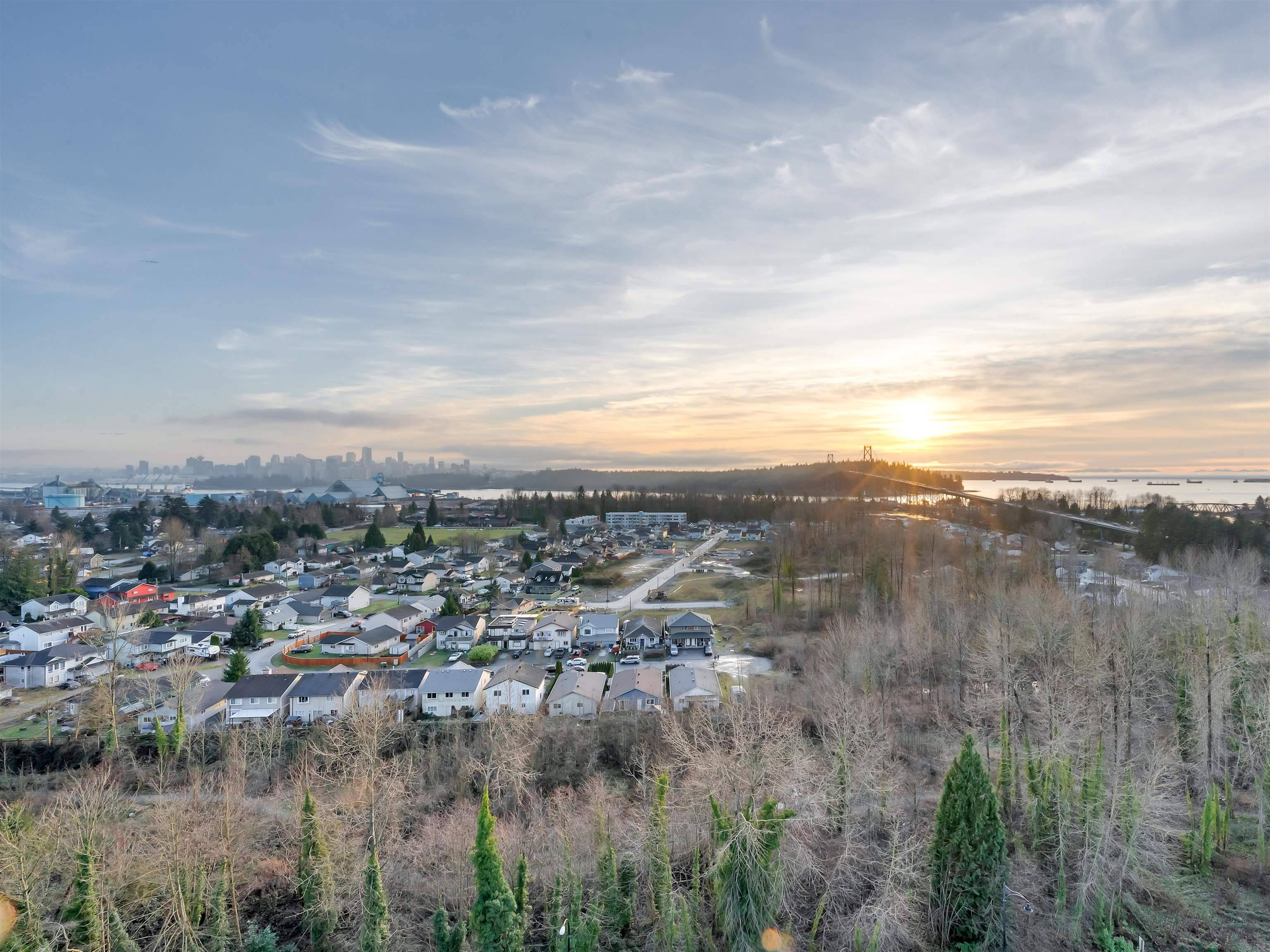 West Vancouver, BC V7P 0E4,200 Klahanie CT #1506
