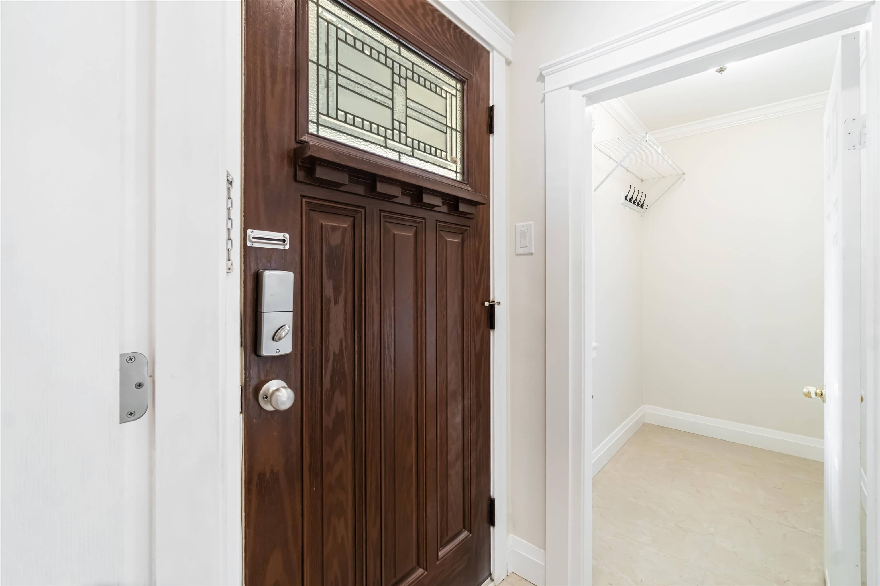 Vancouver, BC V6K 1T8,3075 W 5th AVE