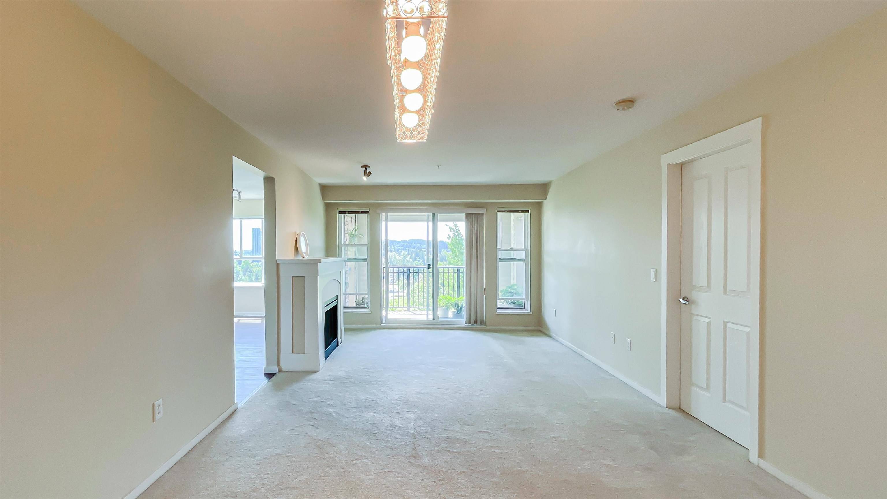 Coquitlam, BC V3E 0A2,3050 Dayanee Springs BLVD #203