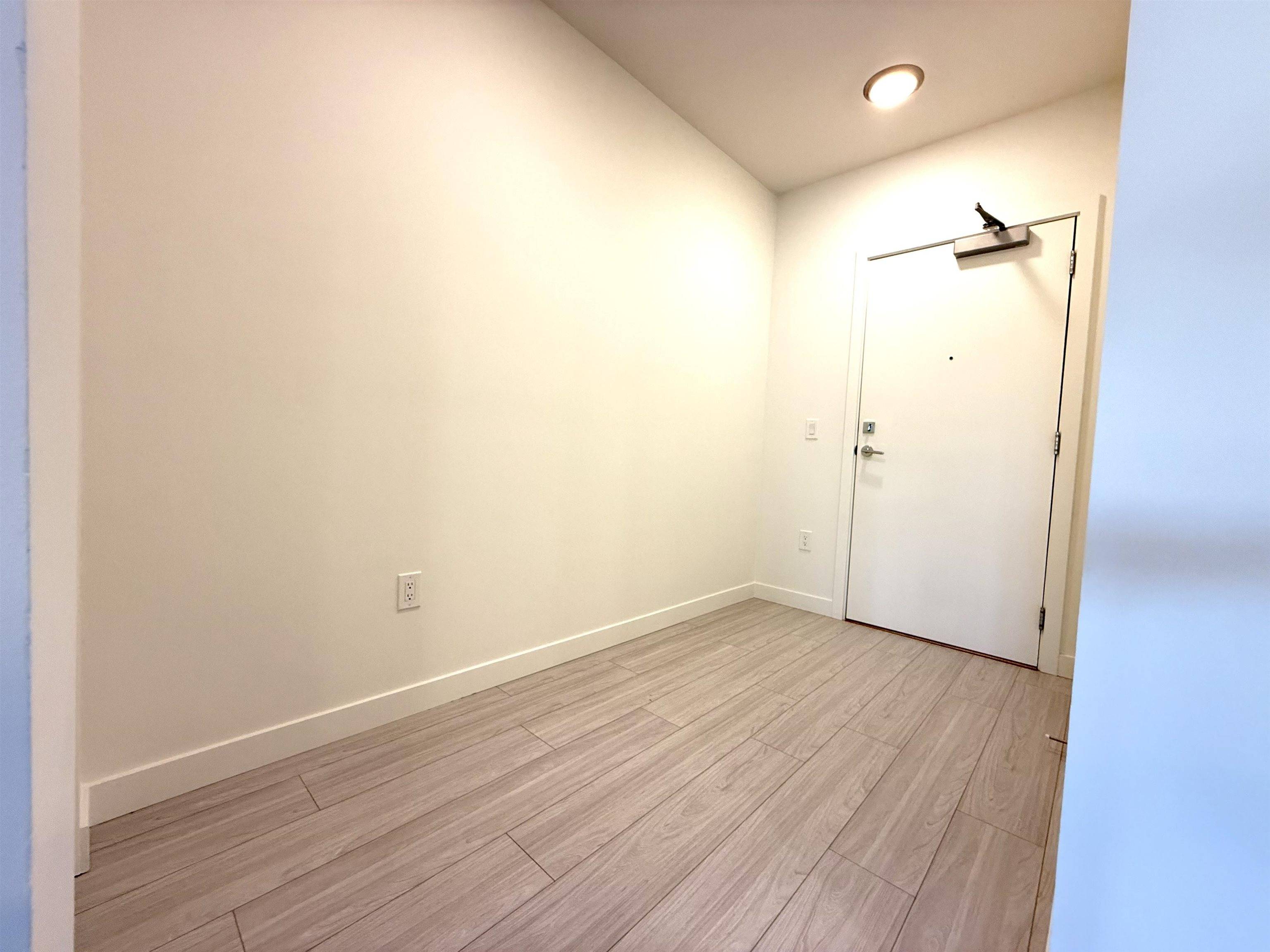 Surrey, BC V3T 0T5,10777 138 ST #505