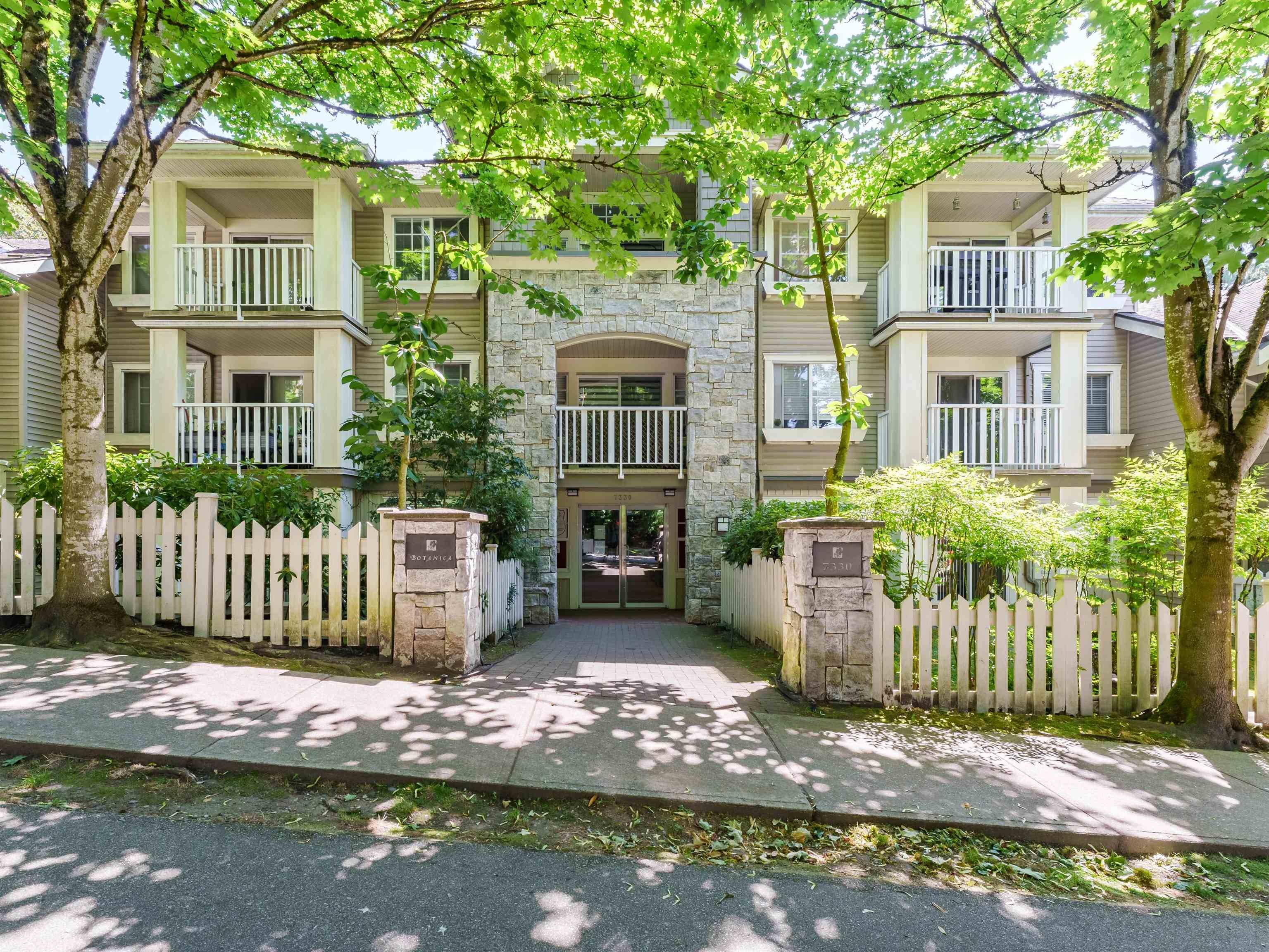 Burnaby, BC V5E 4N8,7330 Salisbury AVE #308
