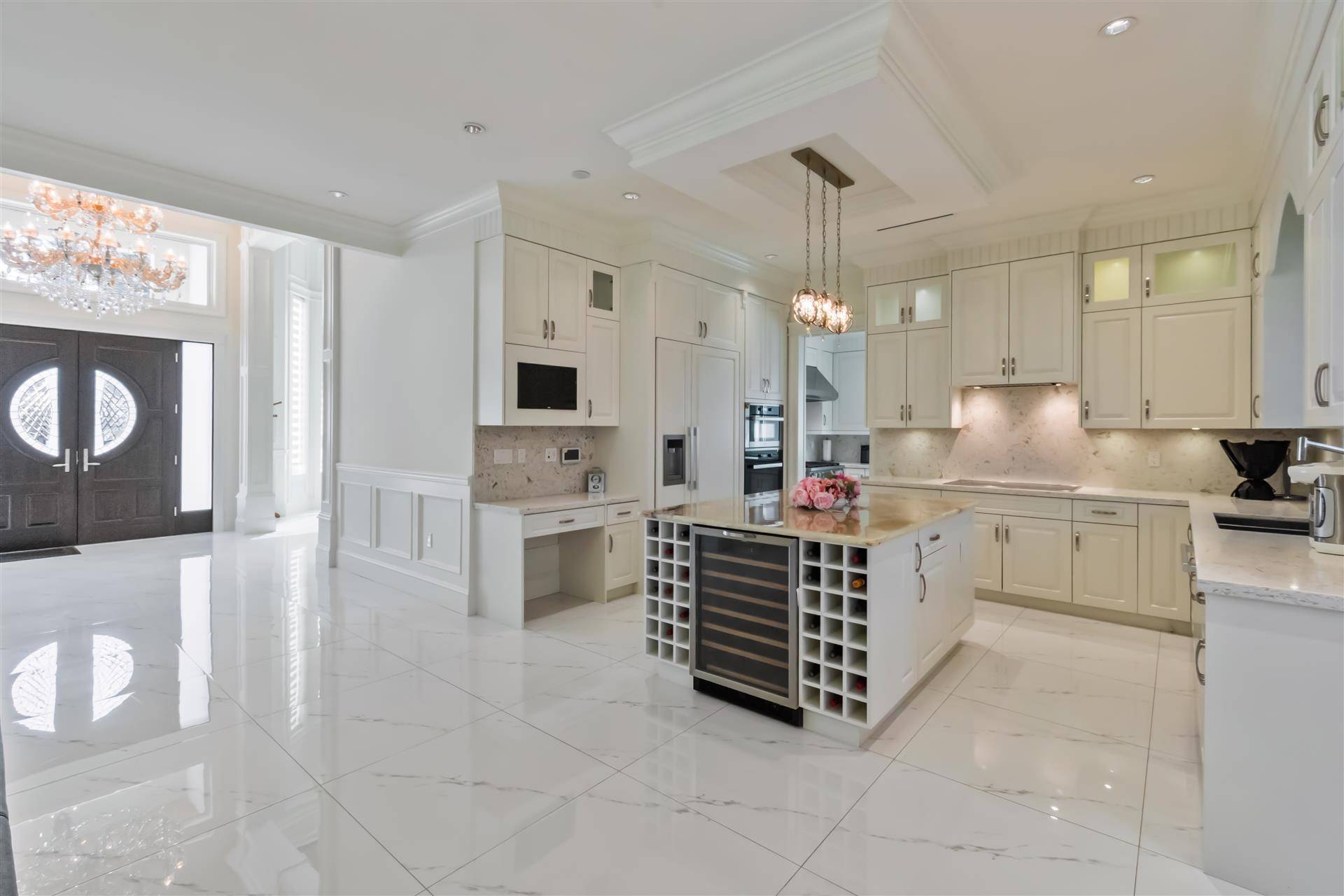 Richmond, BC V7A 2B8,8371 Mowbray RD