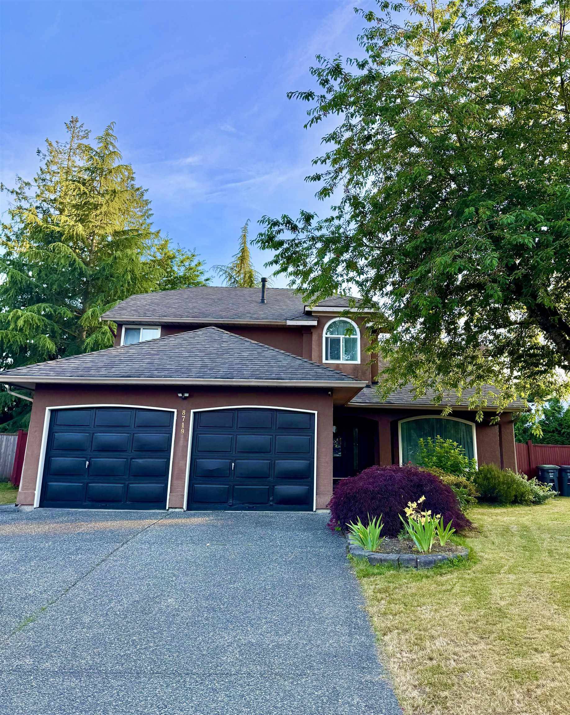 Surrey, BC V3W 4G4,8719 142a St ST