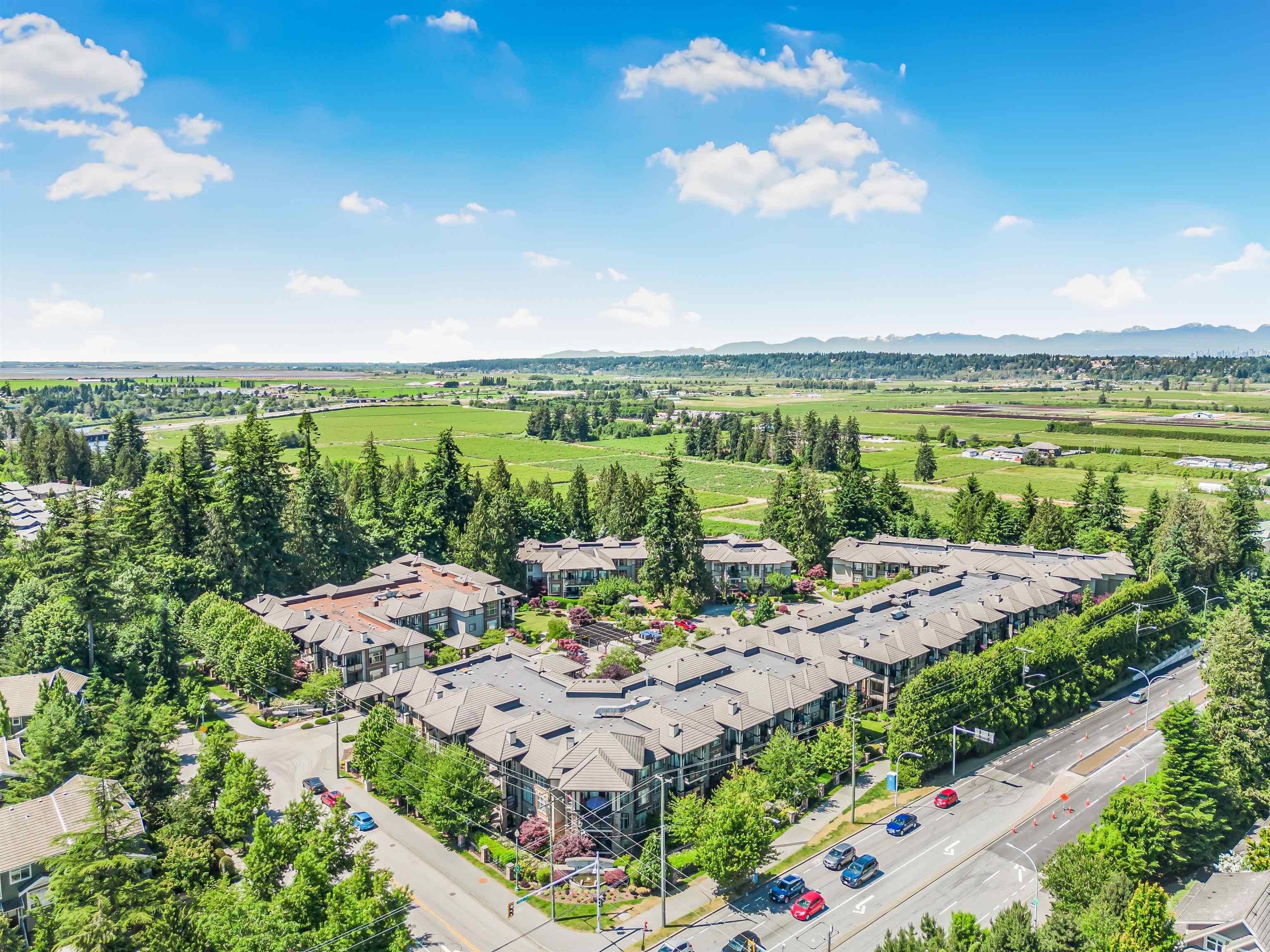 Surrey, BC V3S 4R3,15195 36th AVE #105