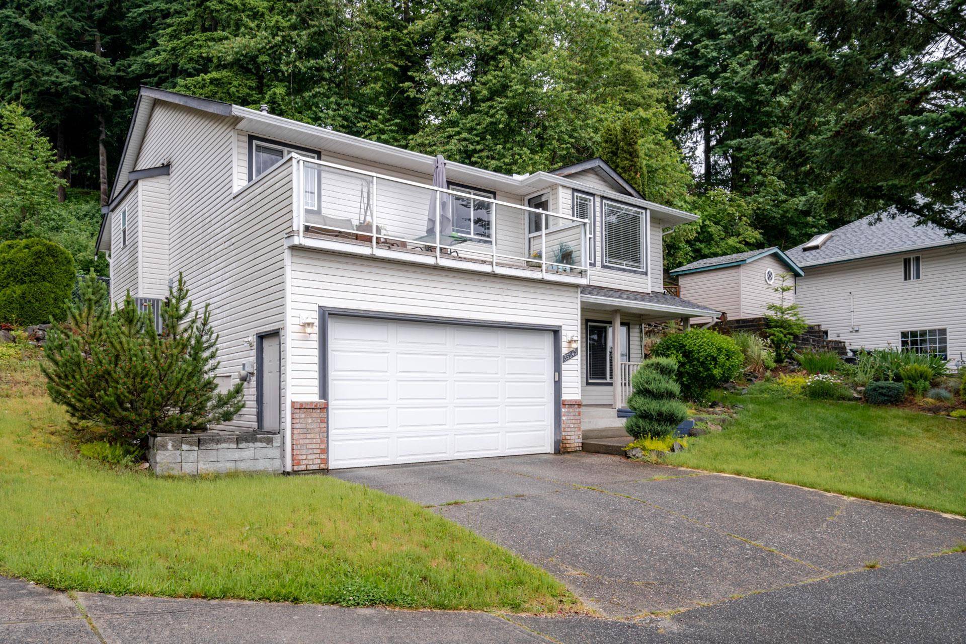 Abbotsford, BC V3G 1L7,35543 Dina PL