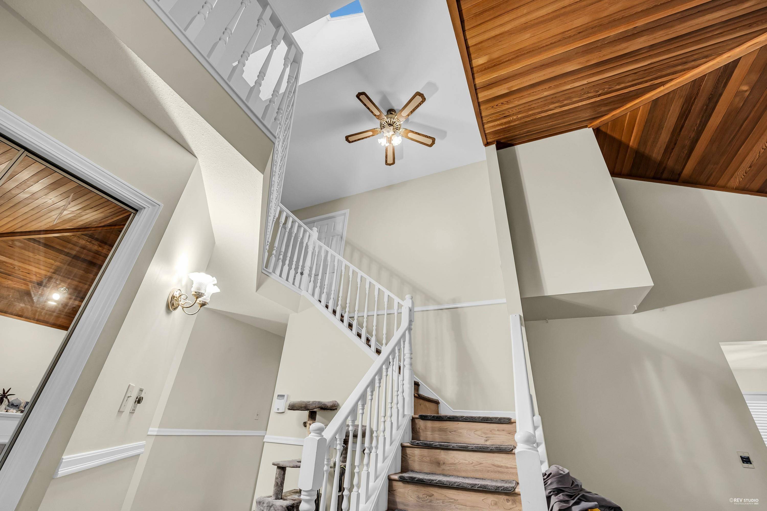 Surrey, BC V4A 8S9,2310 151a ST
