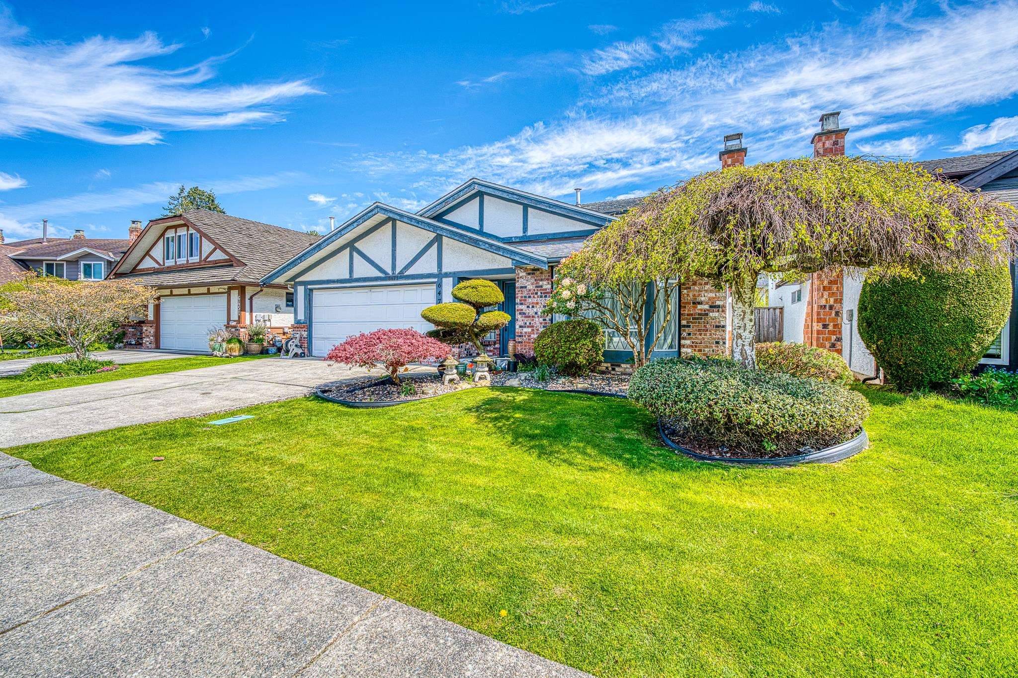 Richmond, BC V7C 4X5,6471 Dakota DR