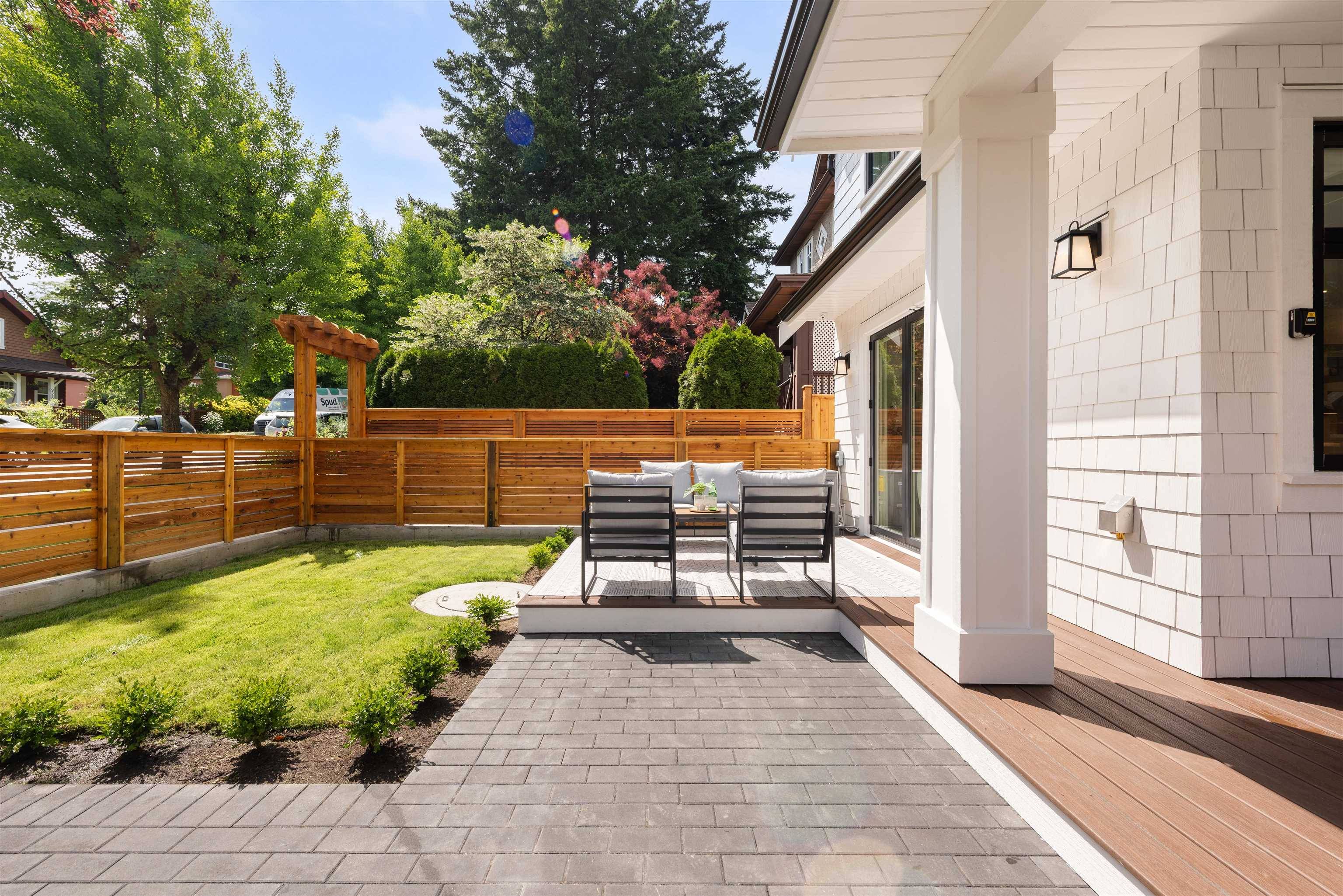 Vancouver, BC V5T 2L7,947 E 13th AVE #1