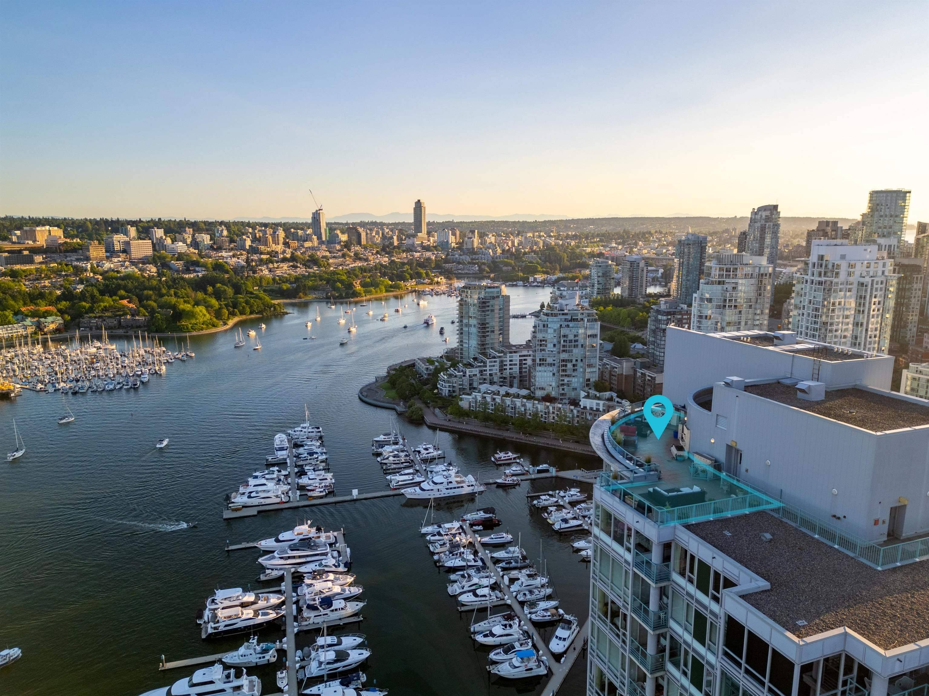 Vancouver, BC V6Z 3A3,1033 Marinaside CRES #3903