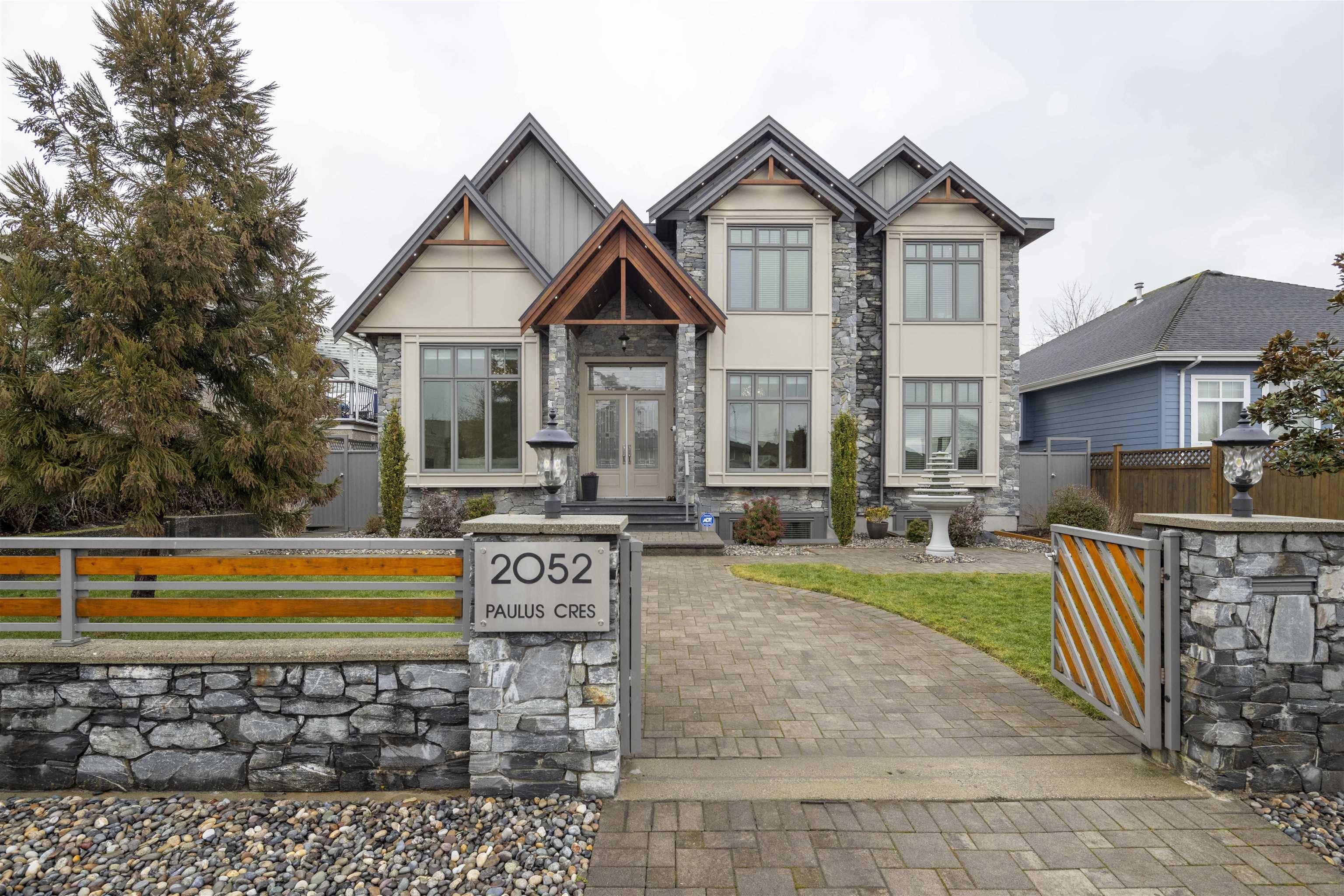 Burnaby, BC V5A 2M1,2052 Paulus CRES