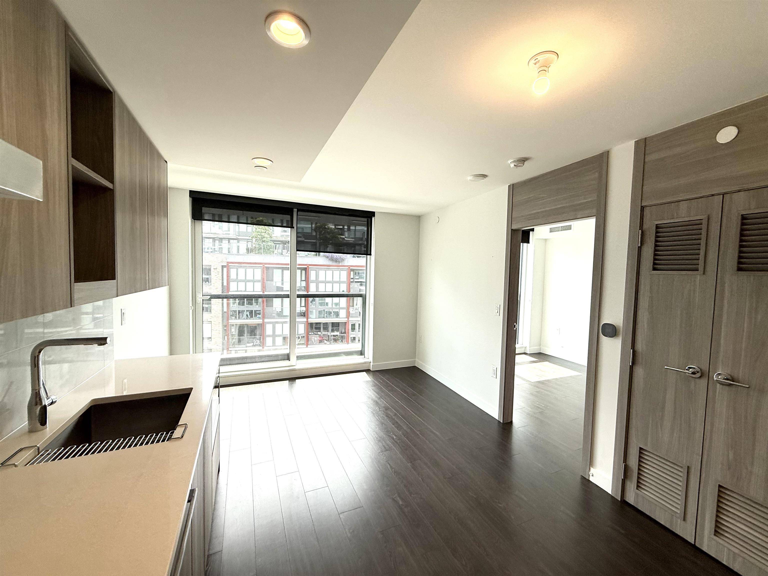 Vancouver, BC V5Y 0N3,1768 Cook ST #904