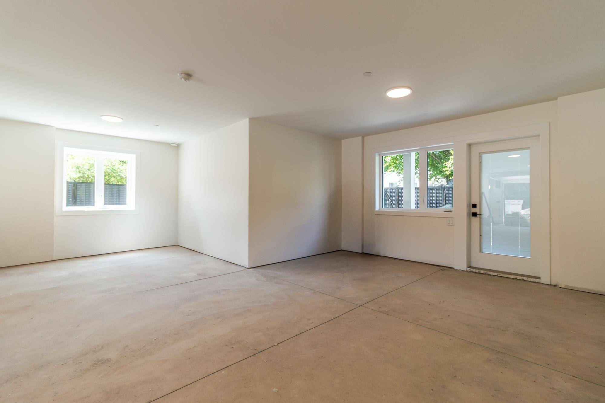Squamish, BC V8B 0E8,1108 Magee ST