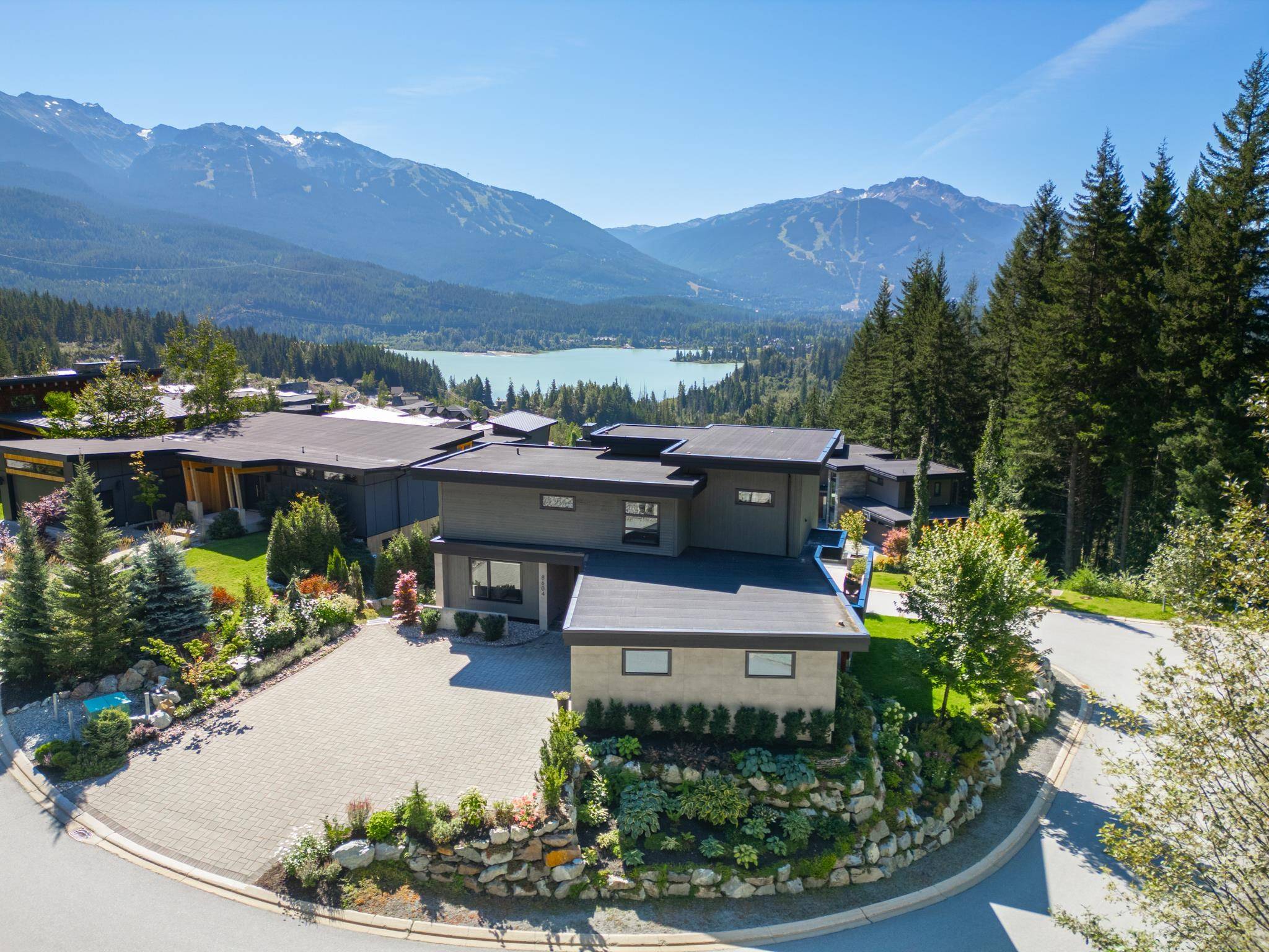 Whistler, BC V8E 1L9,8604 Jon Montgomery Stroll WAY