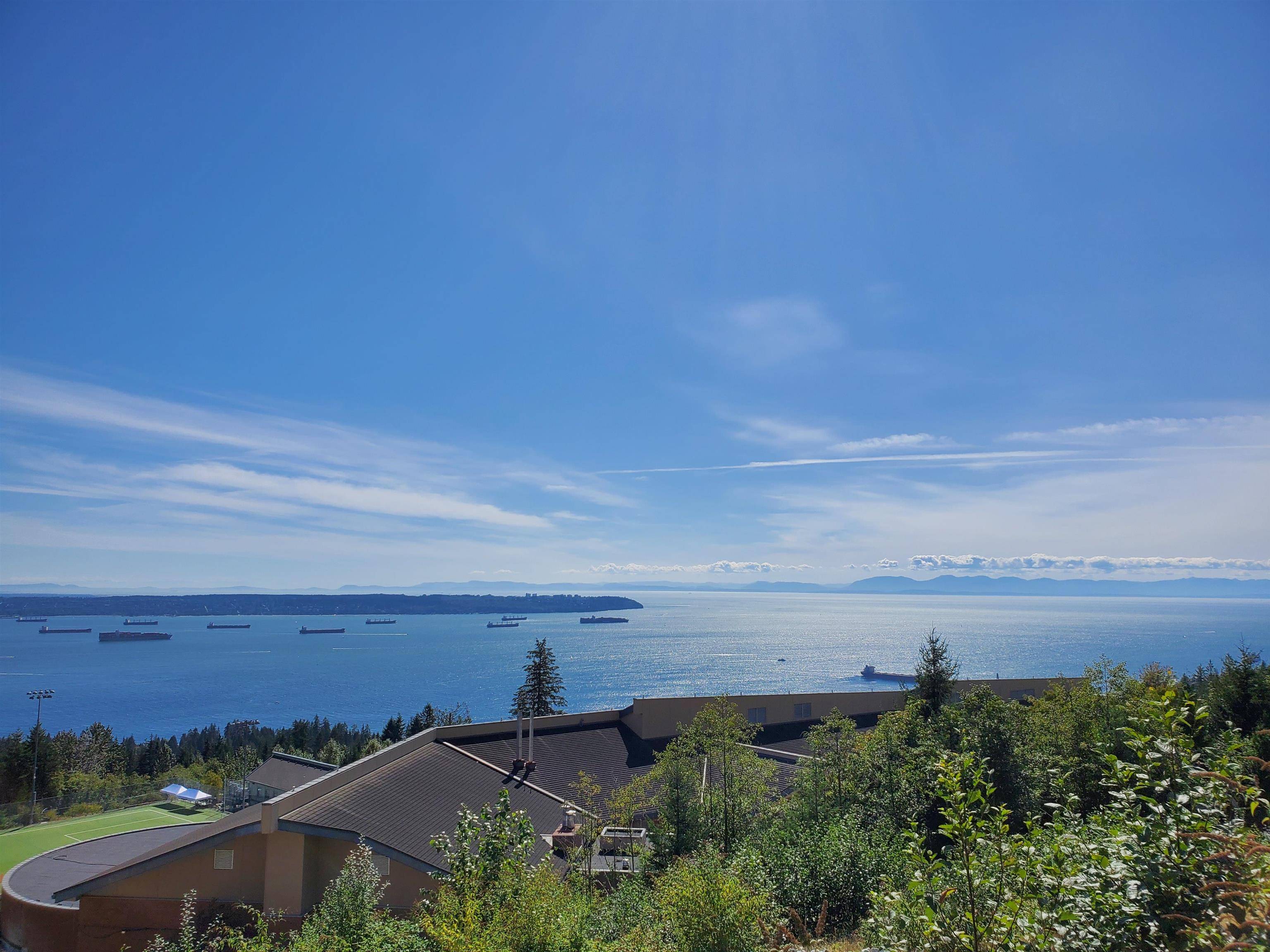 West Vancouver, BC V7S 0A7,2870 Rodgers Creek LN