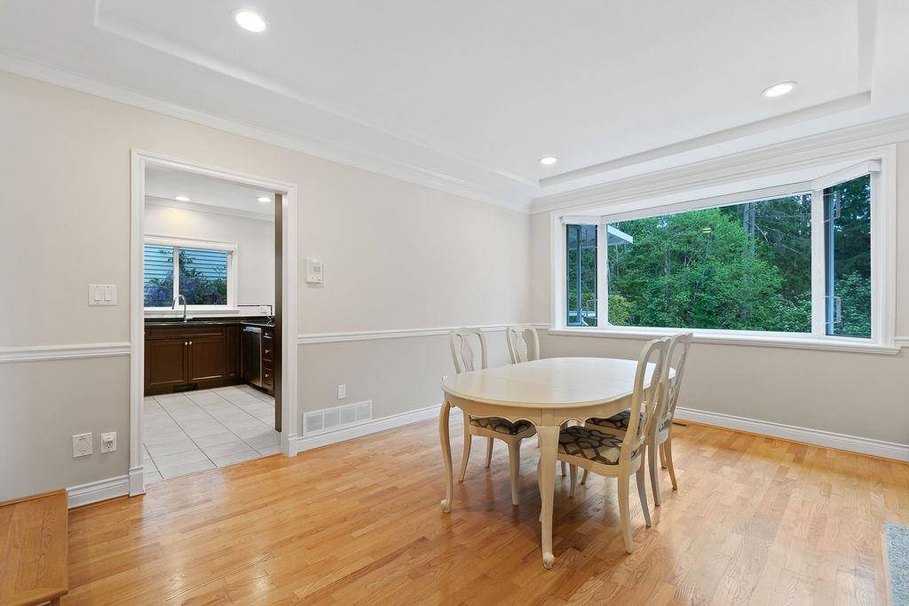 North Vancouver, BC V7K 2V1,3998 Phyllis RD