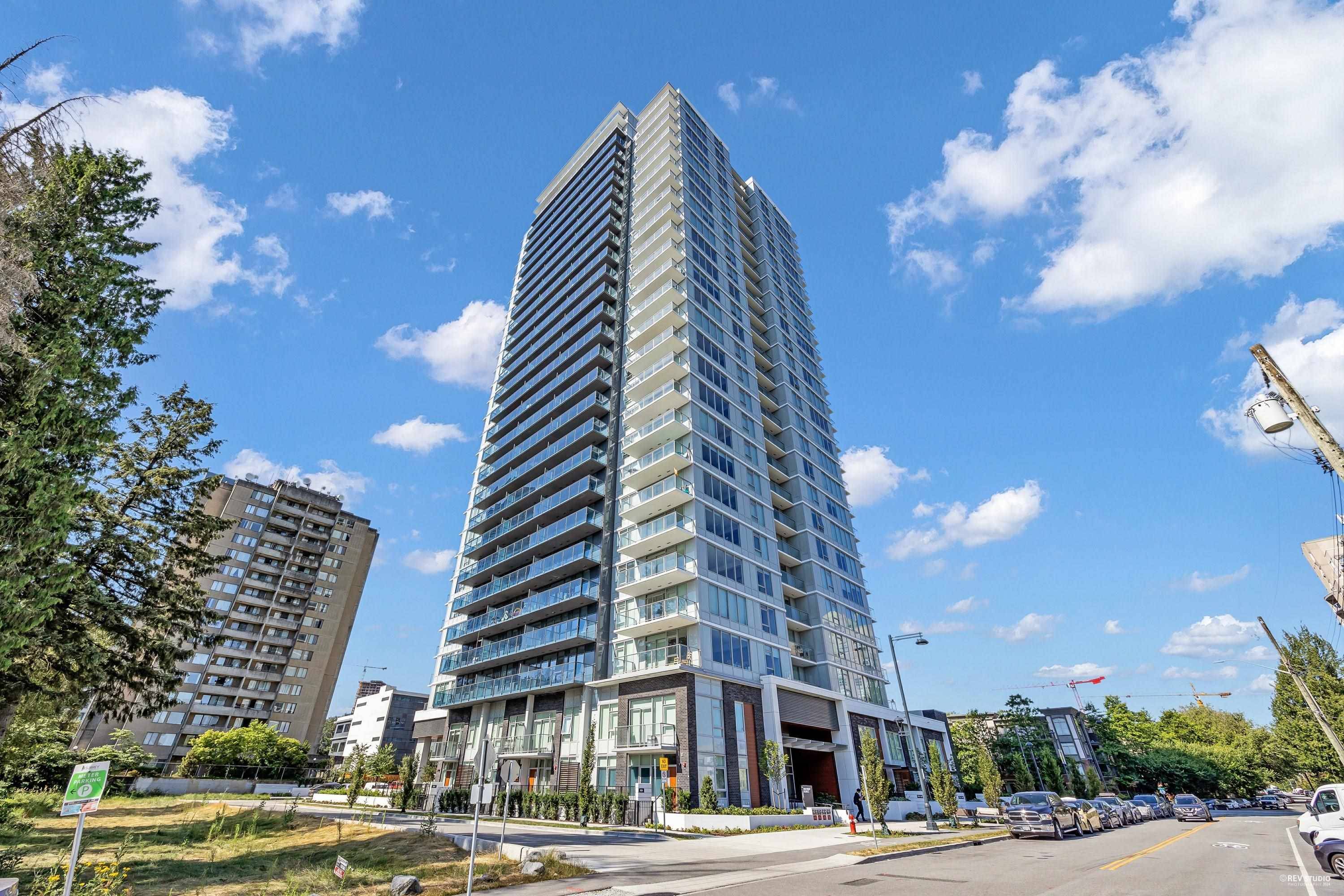 Surrey, BC V3T 0S6,13428 105 AVE #907