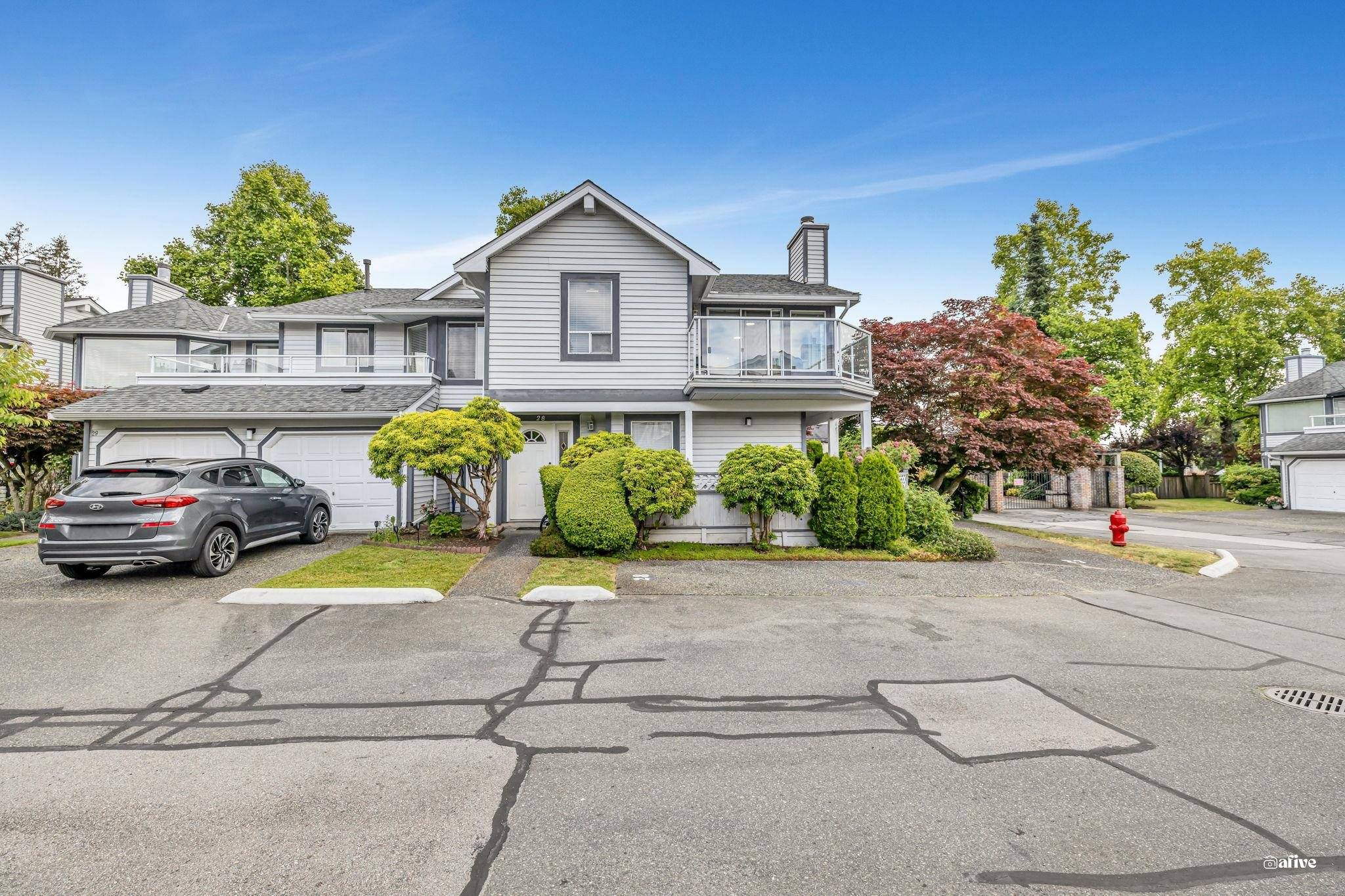 Surrey, BC V3V 7R4,9261 122 ST #28