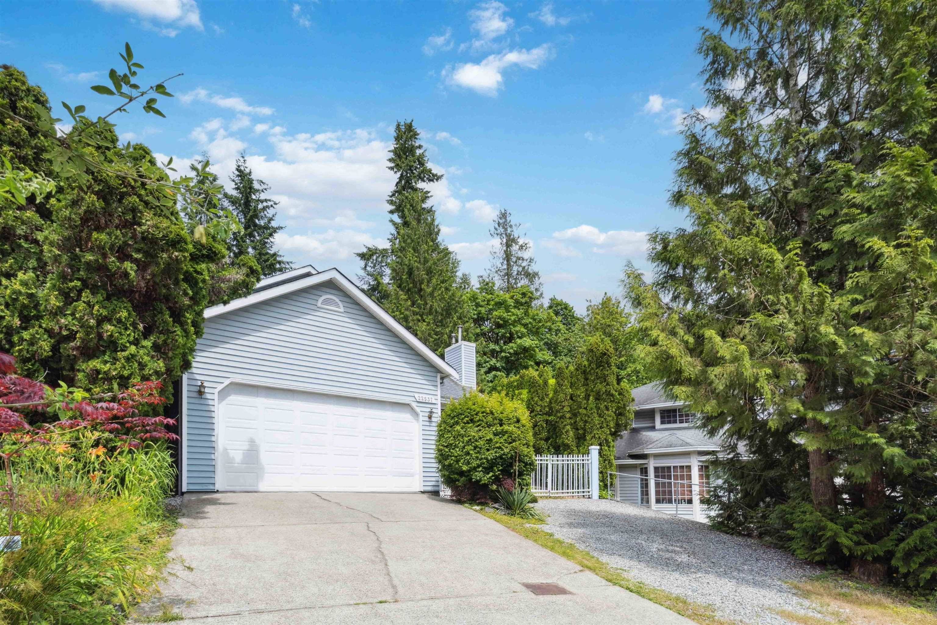 Maple Ridge, BC V2X 9J5,22537 Brickwood Close
