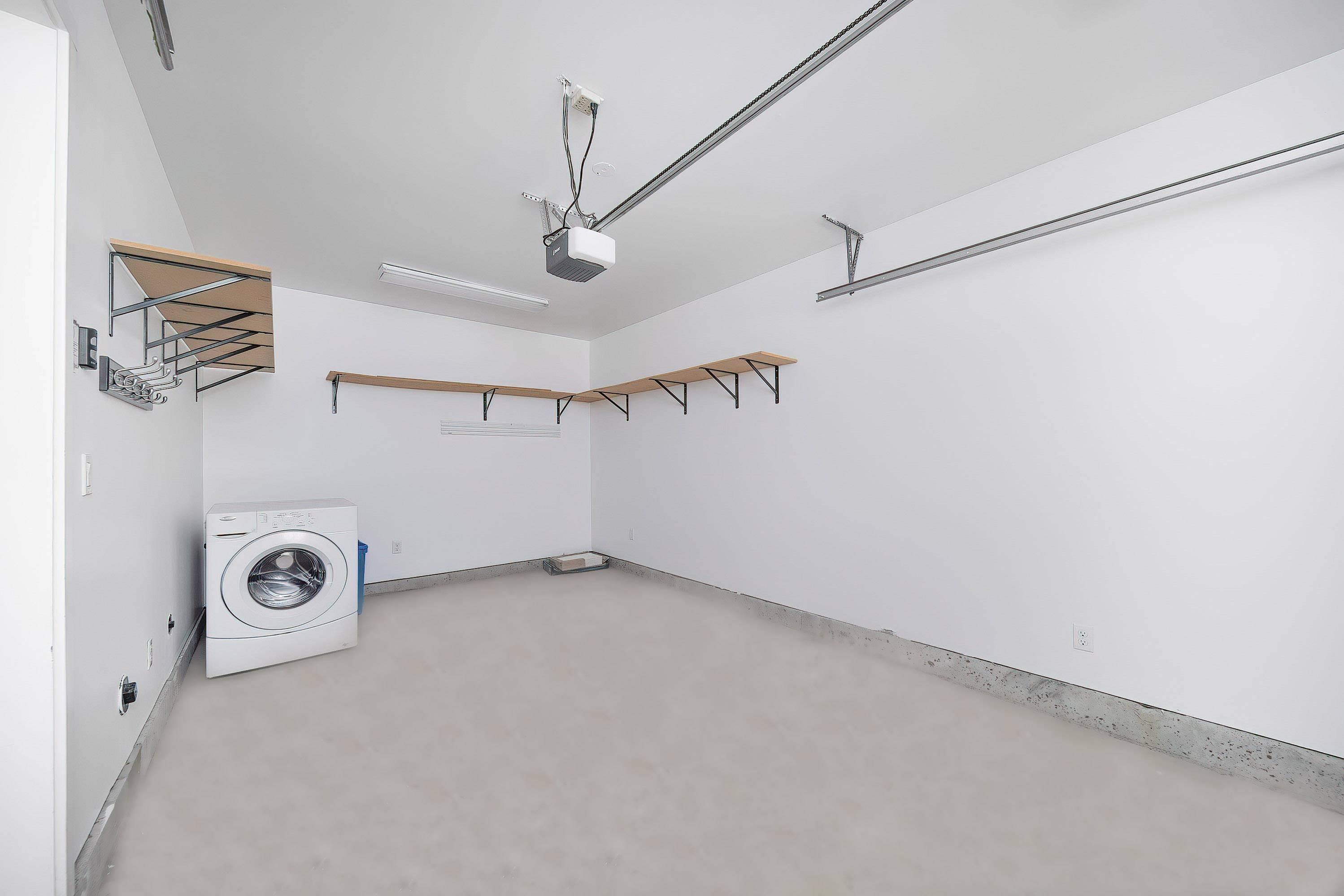 Coquitlam, BC V3E 0G5,1480 Southview ST #129