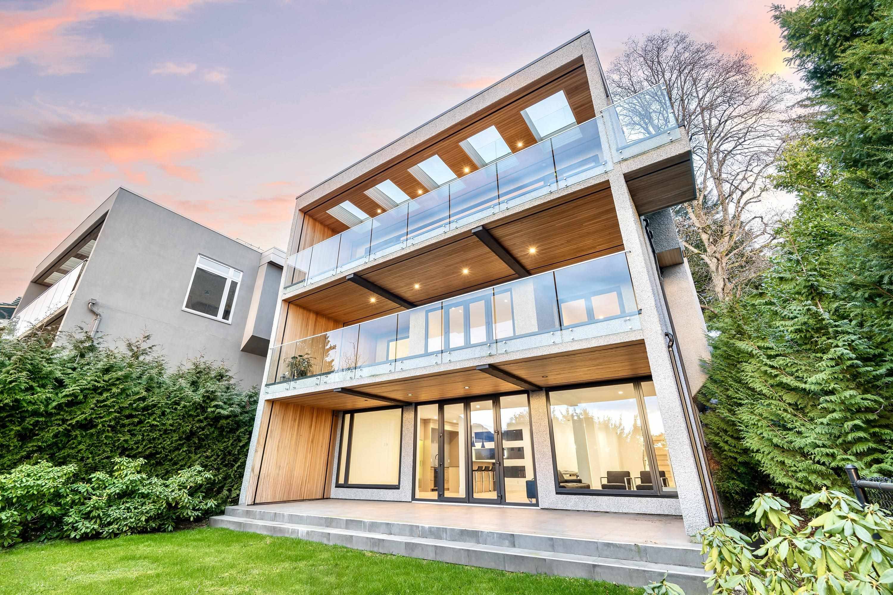 West Vancouver, BC V7T 2K7,803 Braeside ST