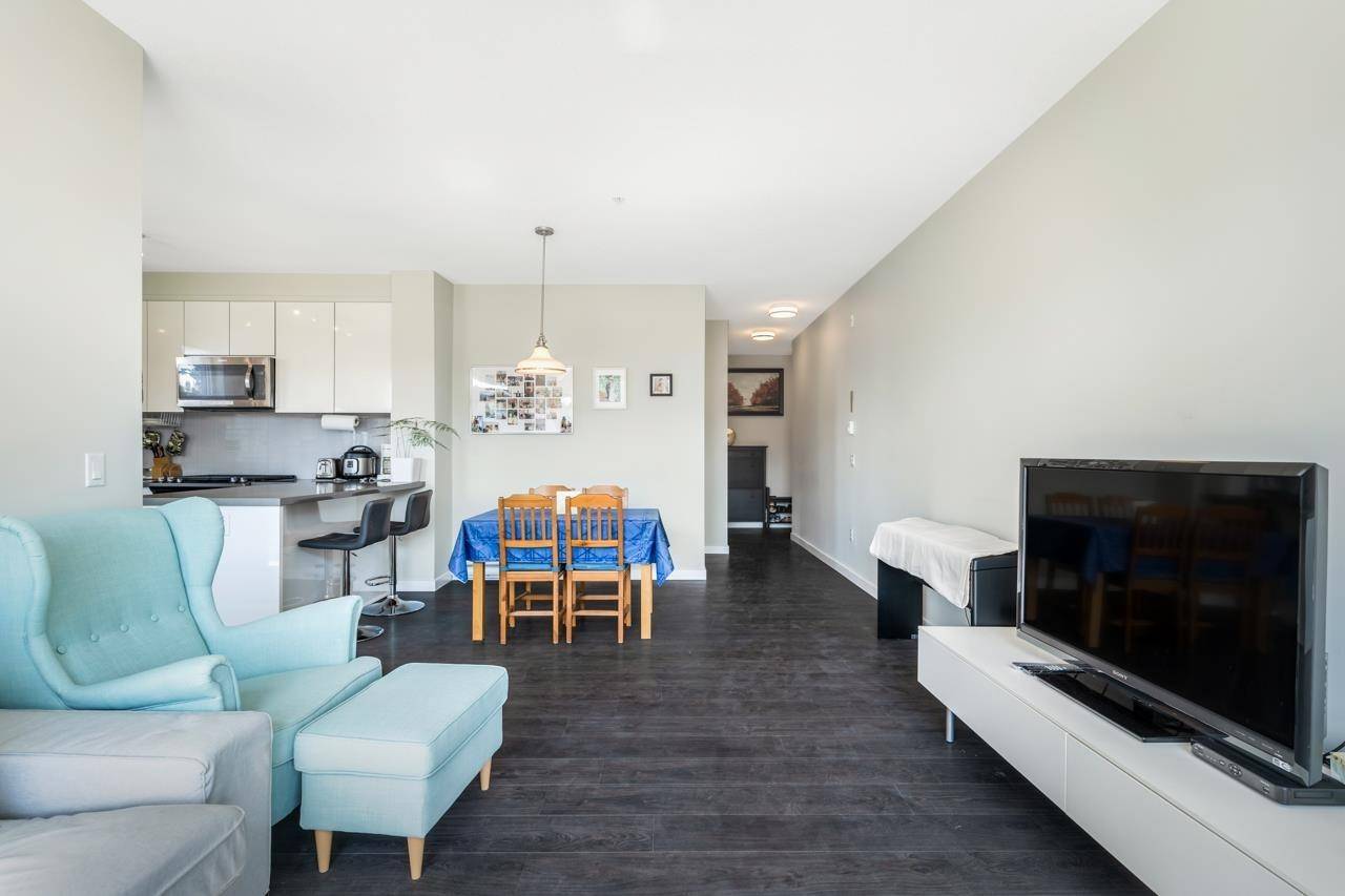 Coquitlam, BC V3J 0H2,609 Cottonwood AVE #301