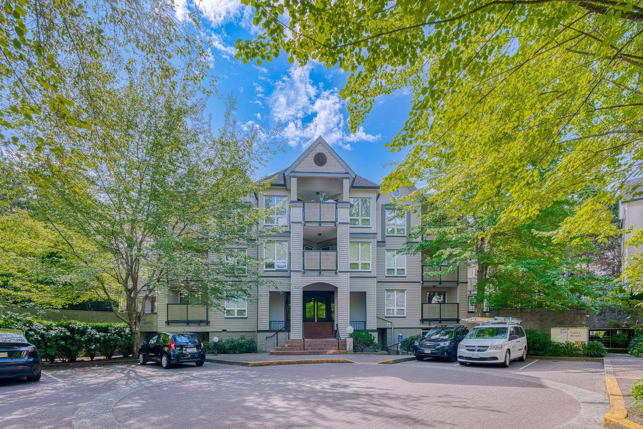 Richmond, BC V6Y 1X9,7457 Moffatt RD #303