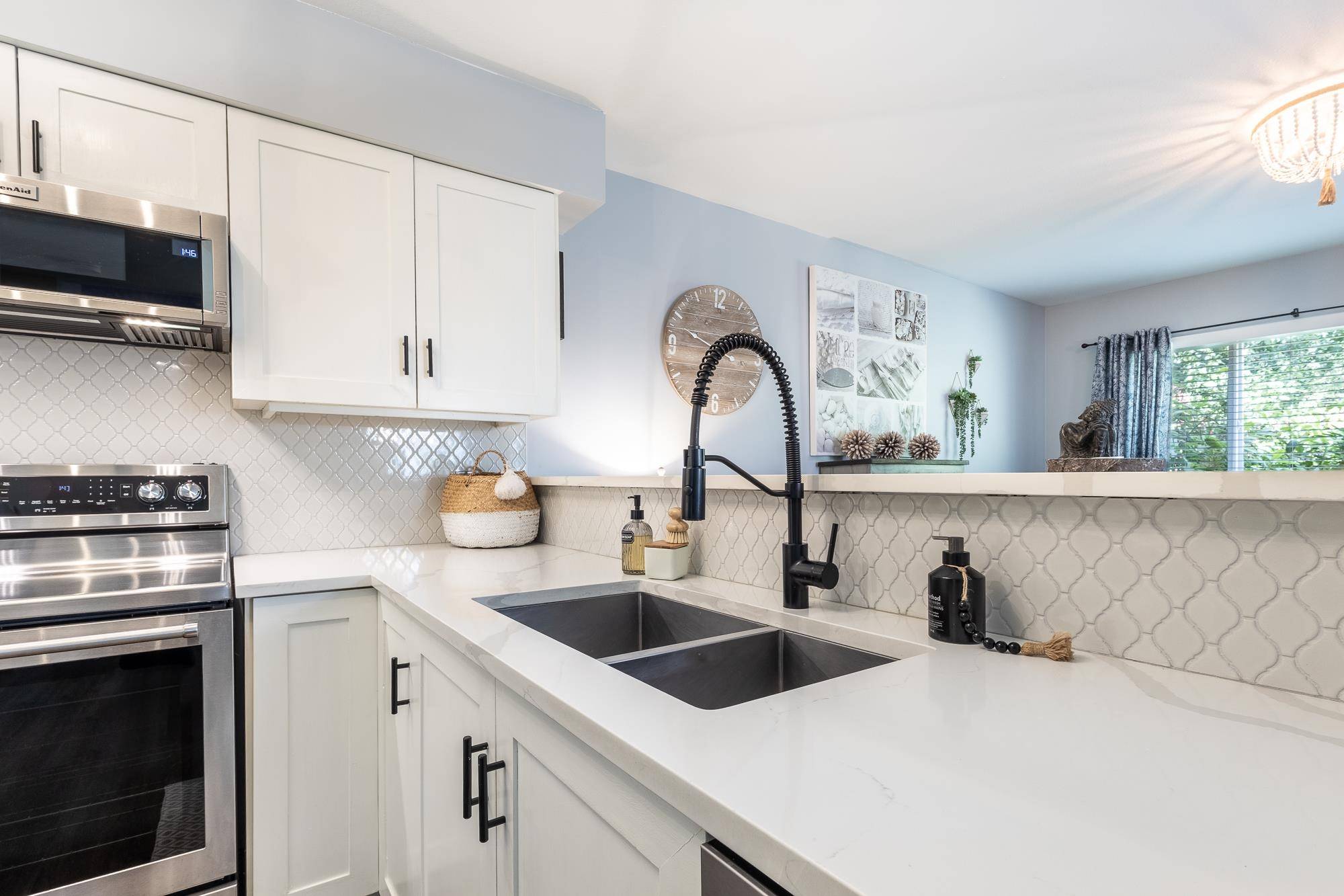 Gibsons, BC V0N 1V7,735 Park RD #53