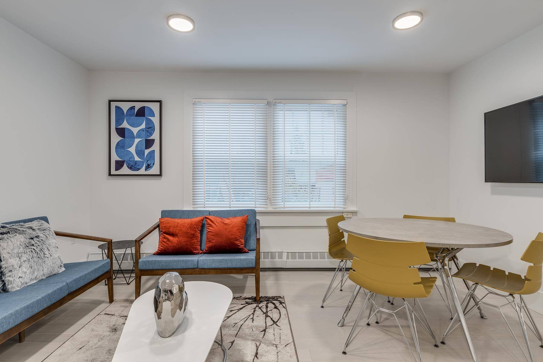 Vancouver, BC V6G 1G2,1425 Haro Street #102