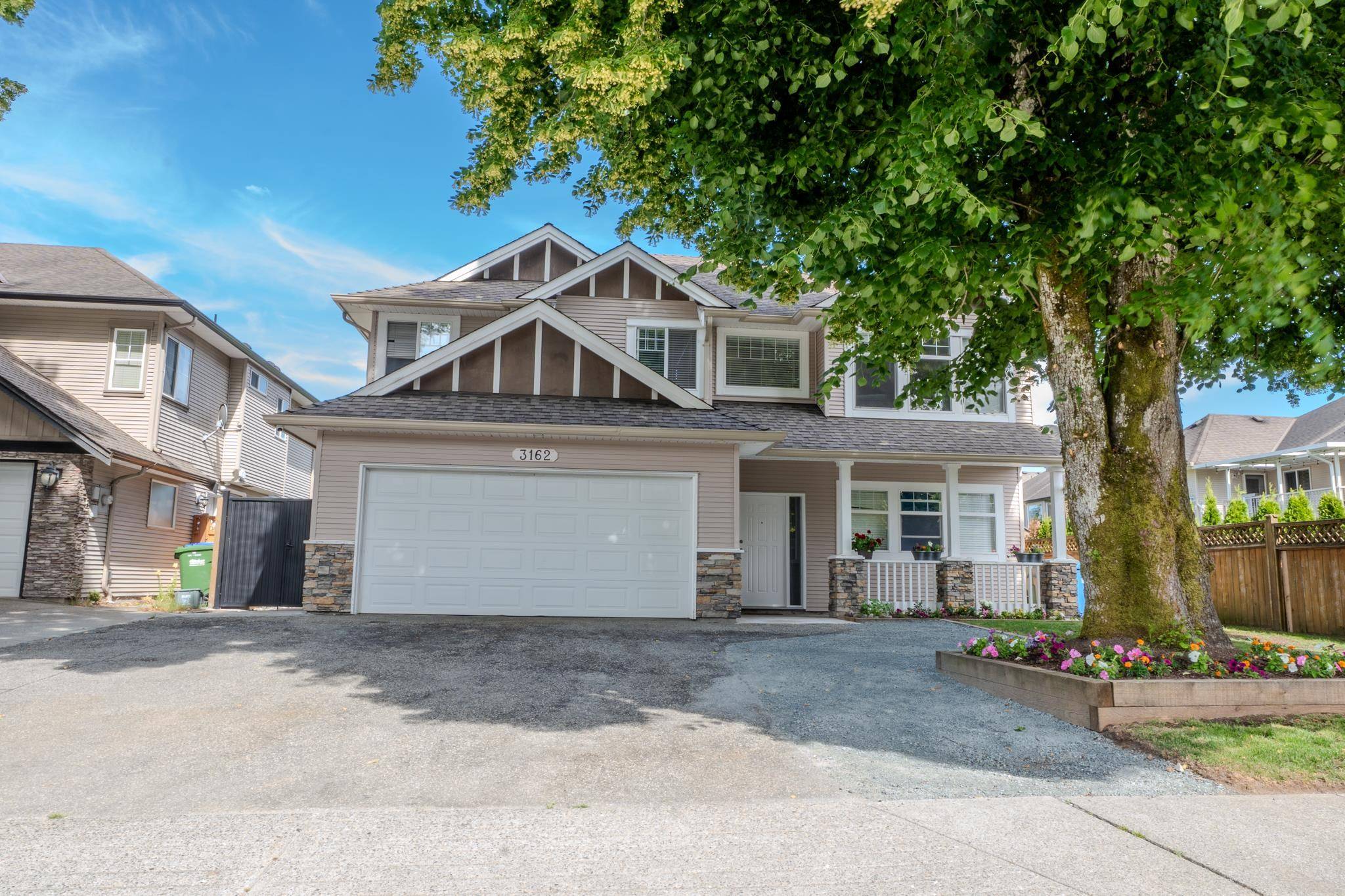 Abbotsford, BC V4X 2S8,3162 Station RD